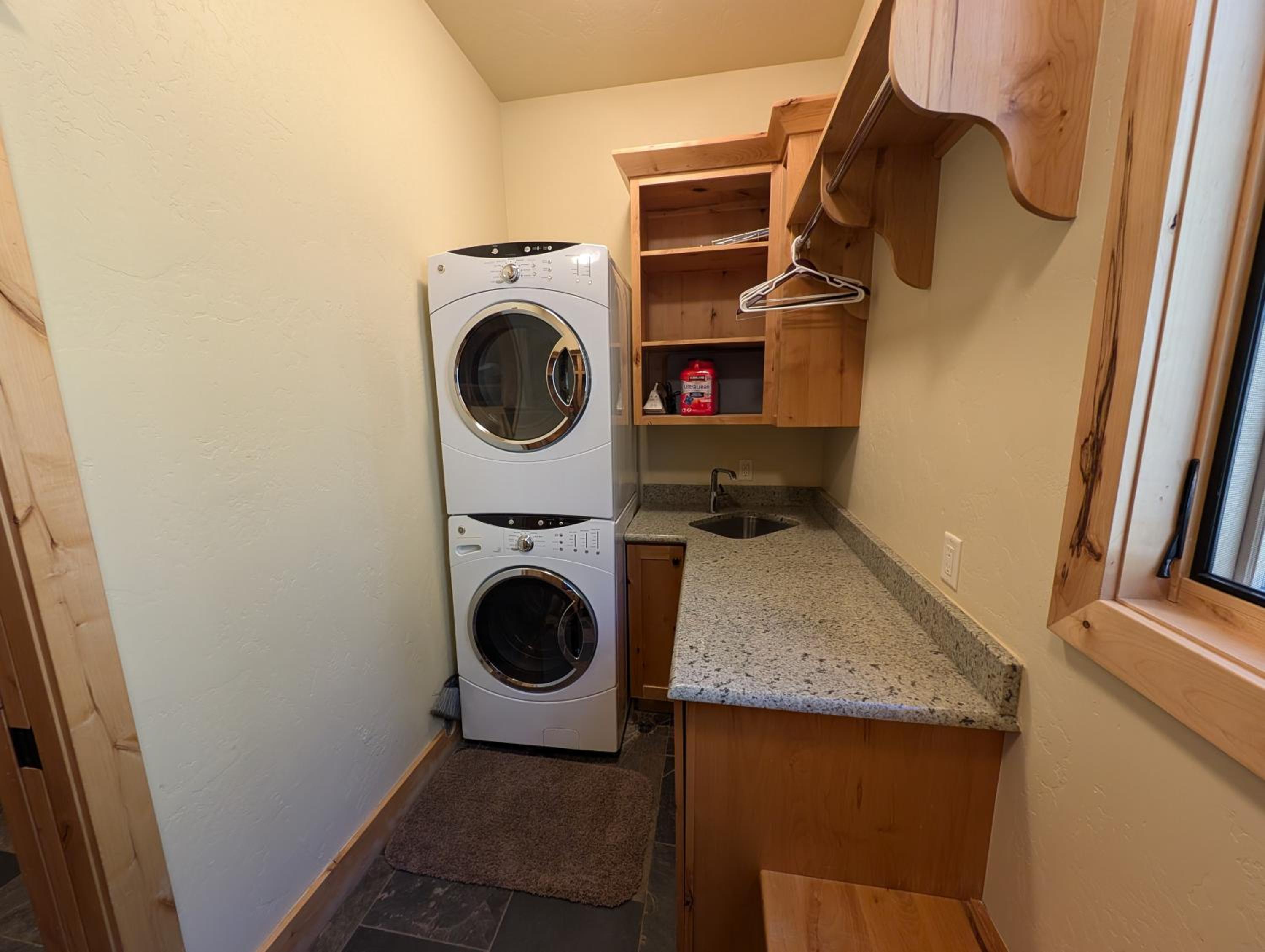 Keystone Prospectors Home 669 by SummitCove Lodging