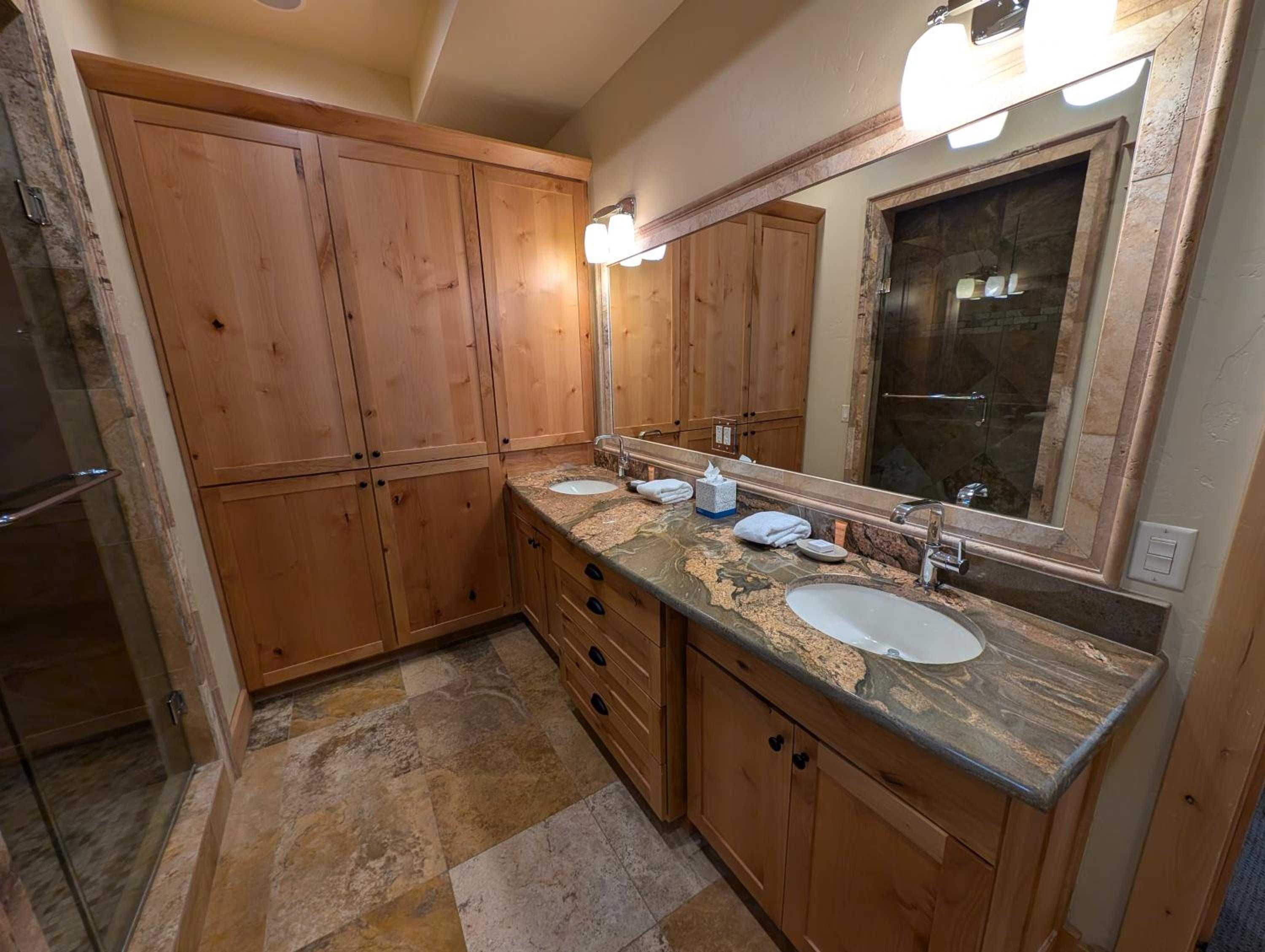 Keystone Prospectors Home 669 by SummitCove Lodging