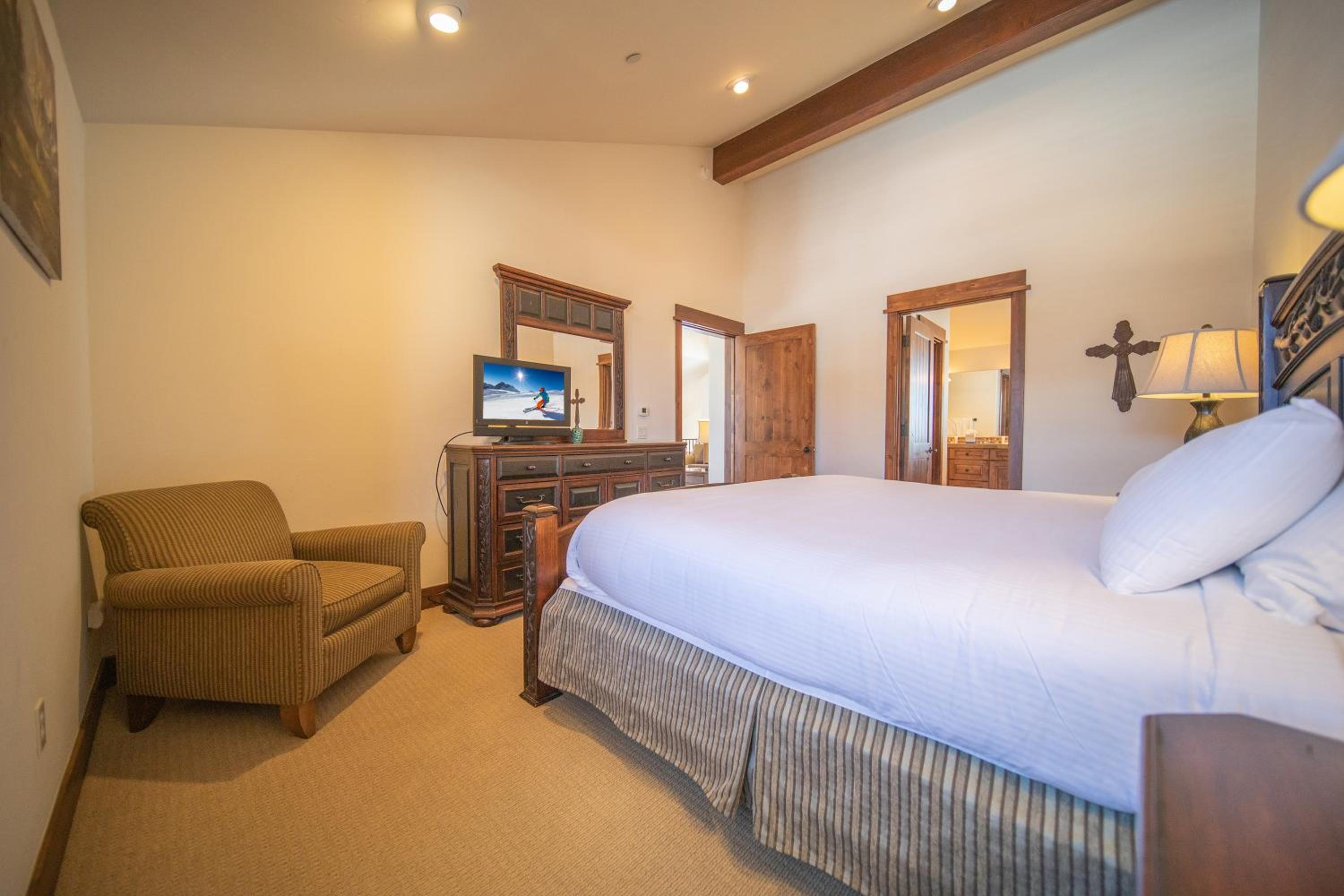 Keystone Sanctuary 248 by SummitCove Lodging
