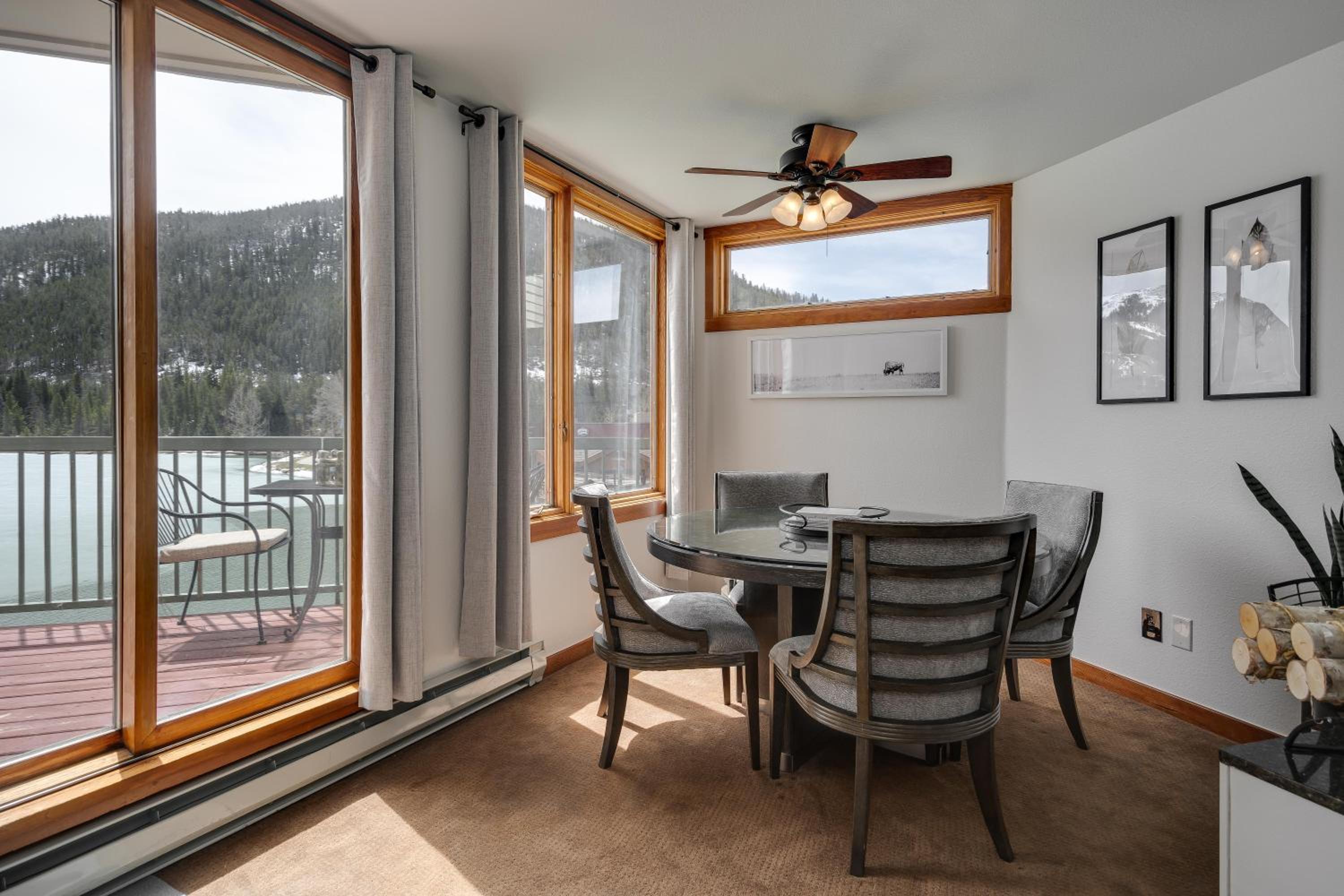 Lakeside 1481 by SummitCove Lodging