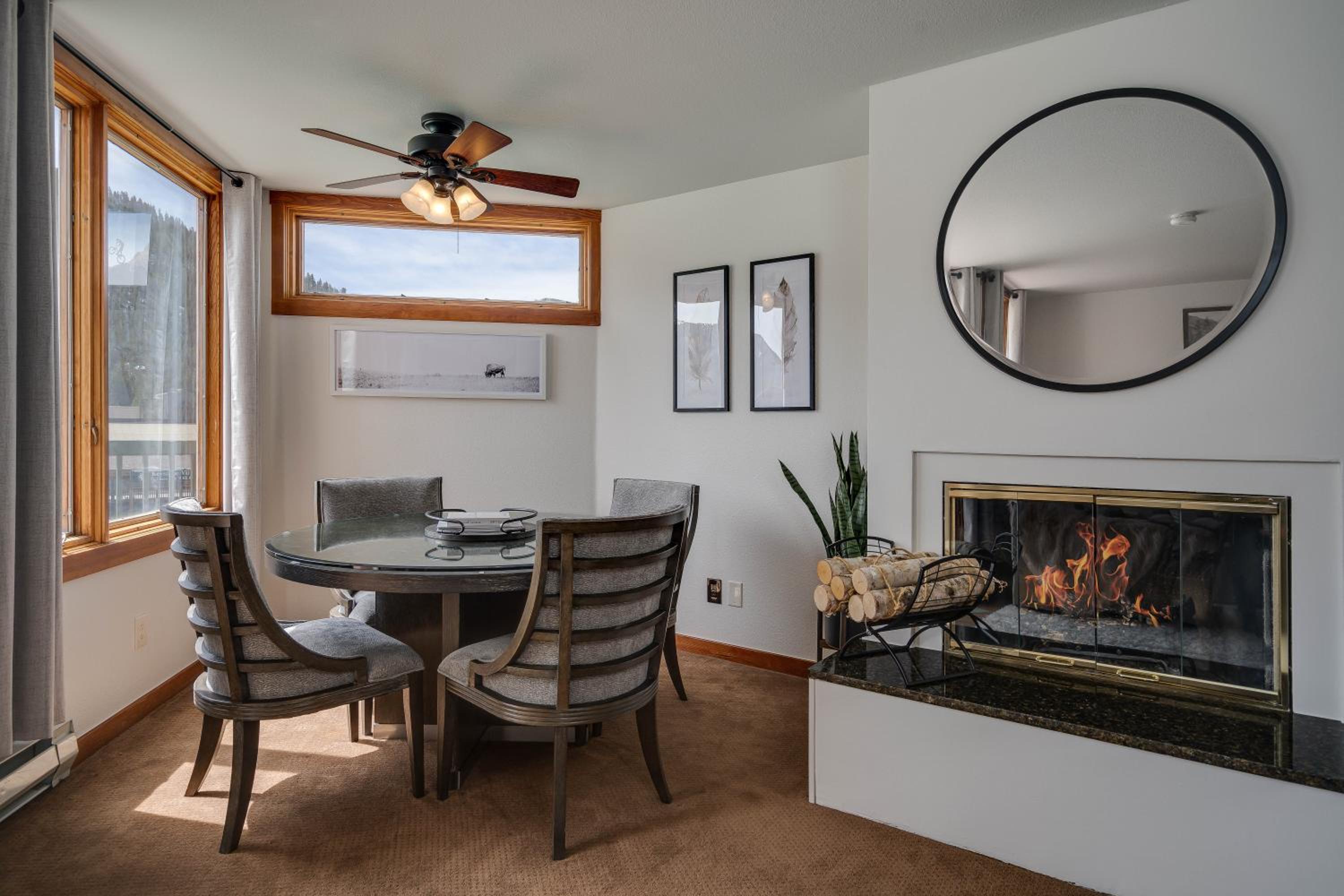Lakeside 1481 by SummitCove Lodging