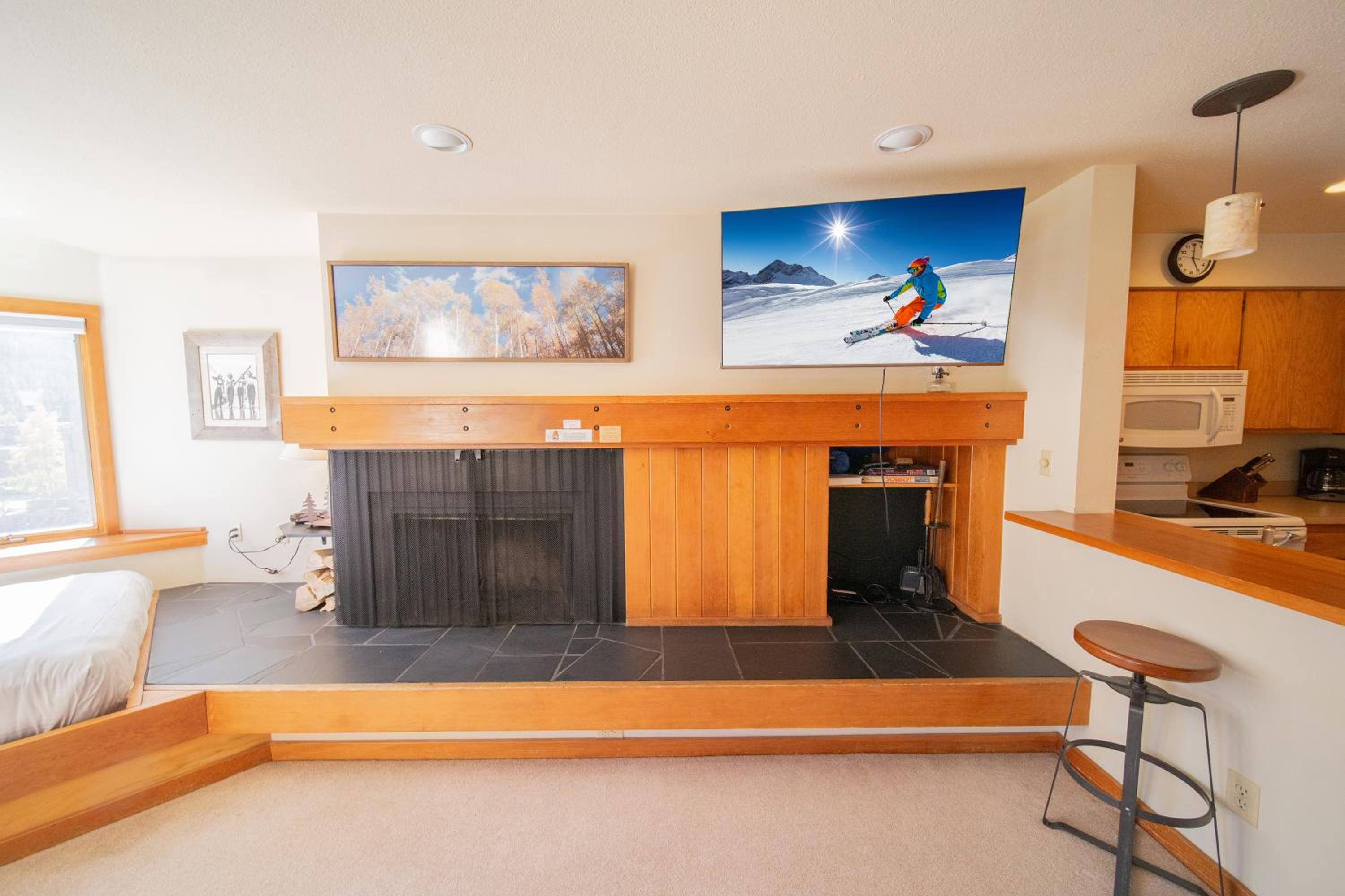 Lakeside 1495 by SummitCove Lodging