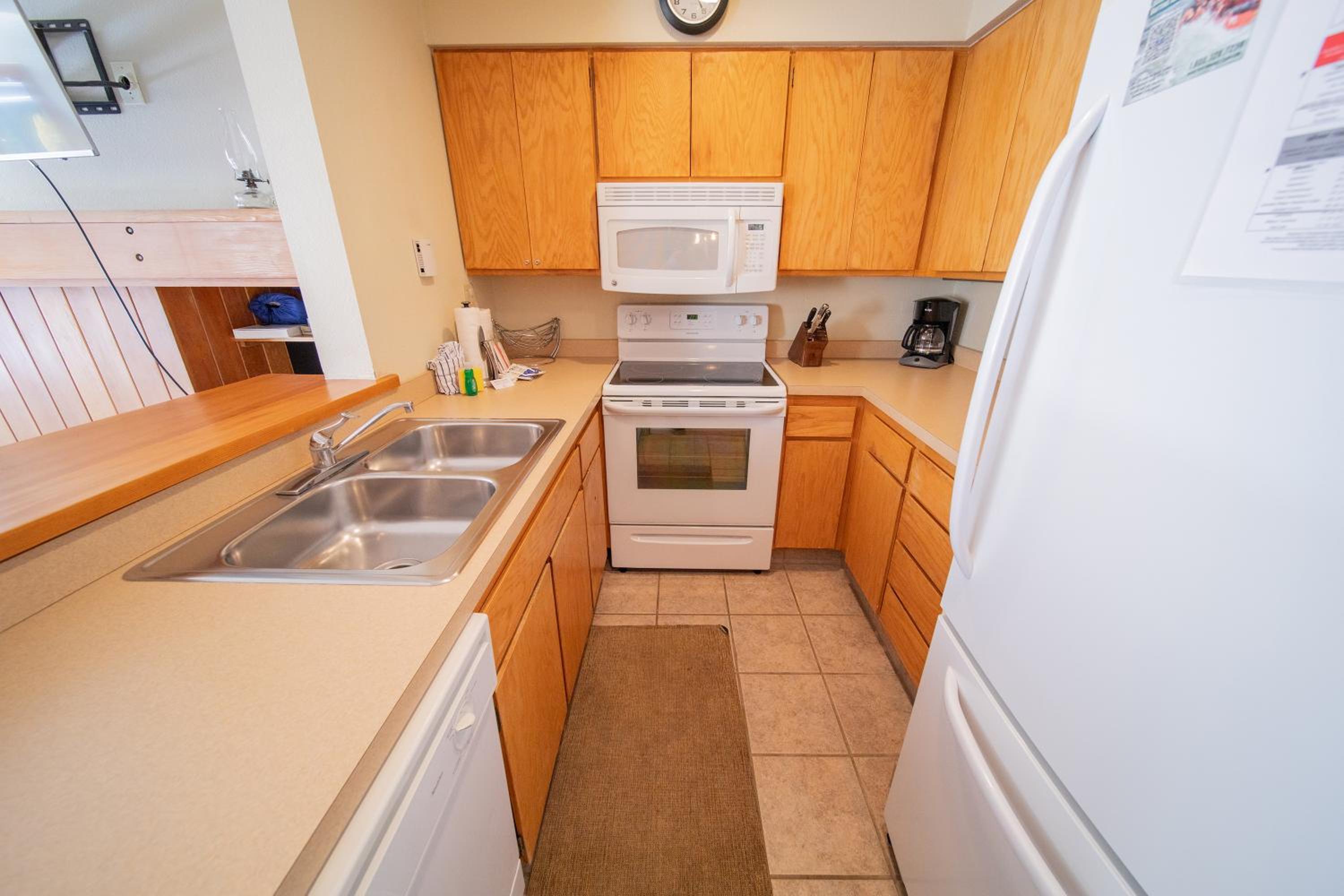Lakeside 1495 by SummitCove Lodging