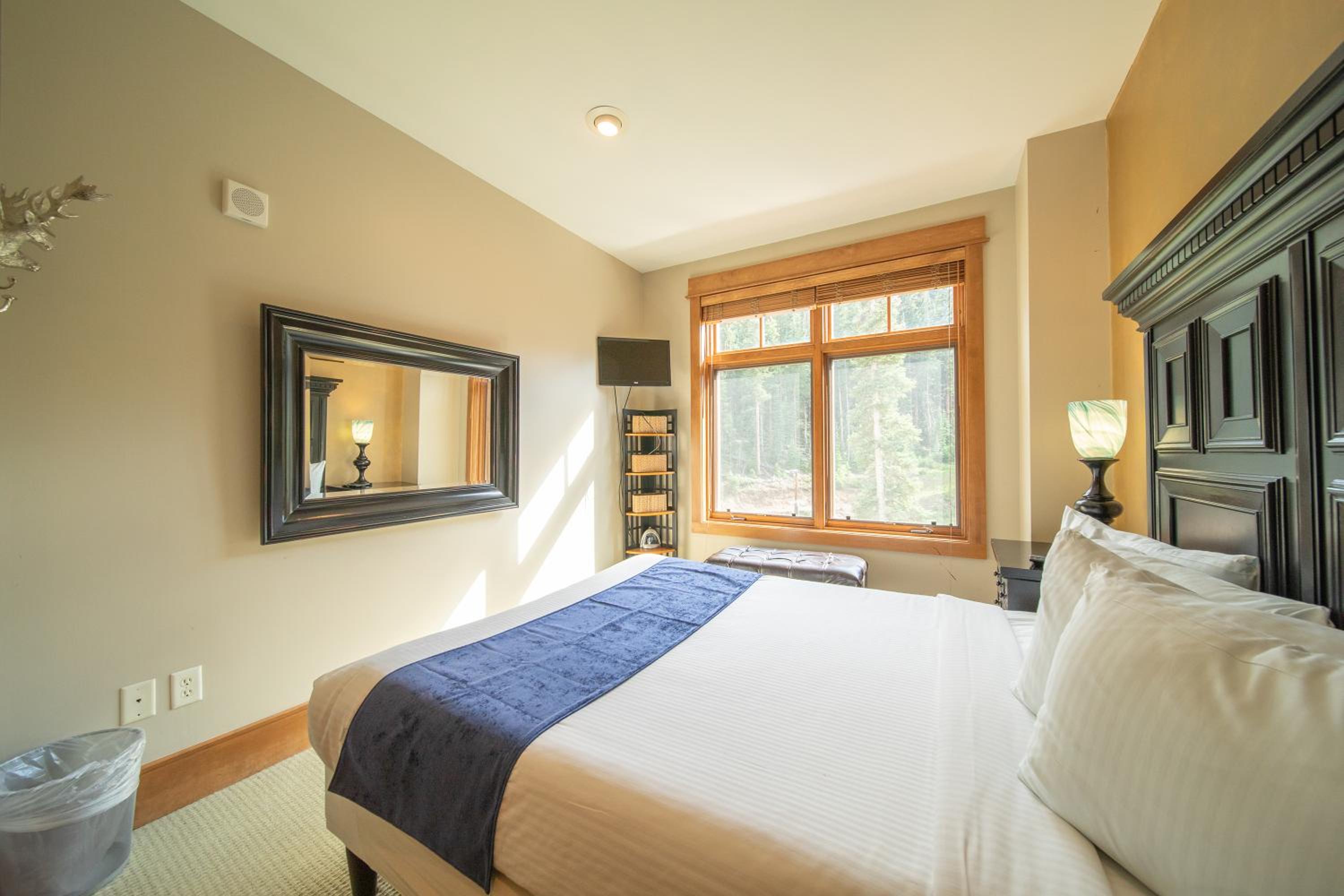 Lone Eagle 3034 by SummitCove Lodging