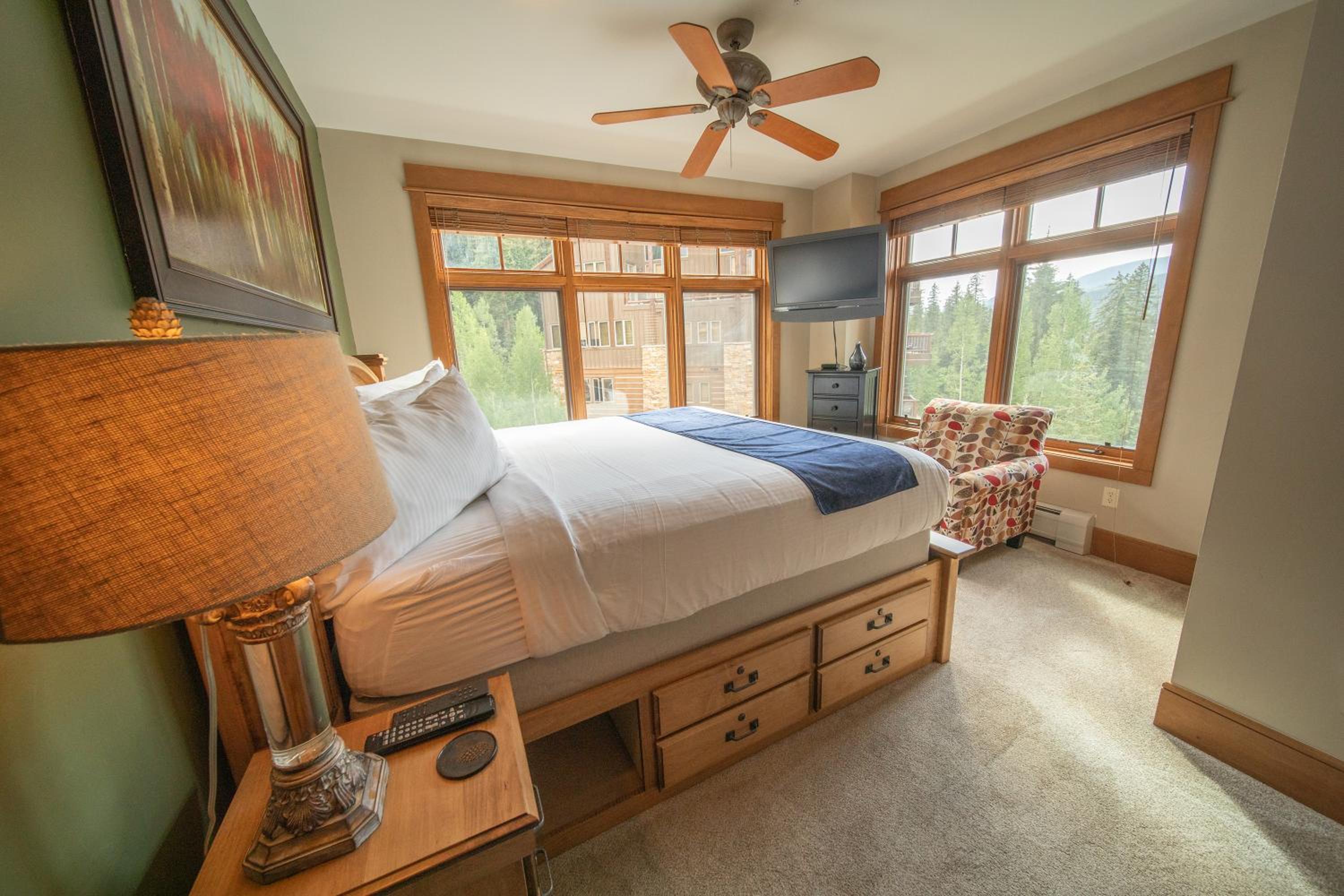 Lone Eagle 3034 by SummitCove Lodging