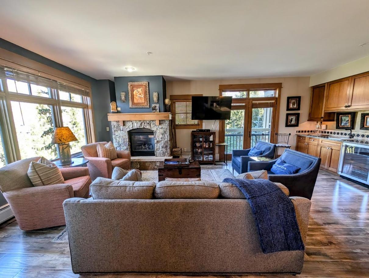 Lone Eagle 3034 by SummitCove Lodging