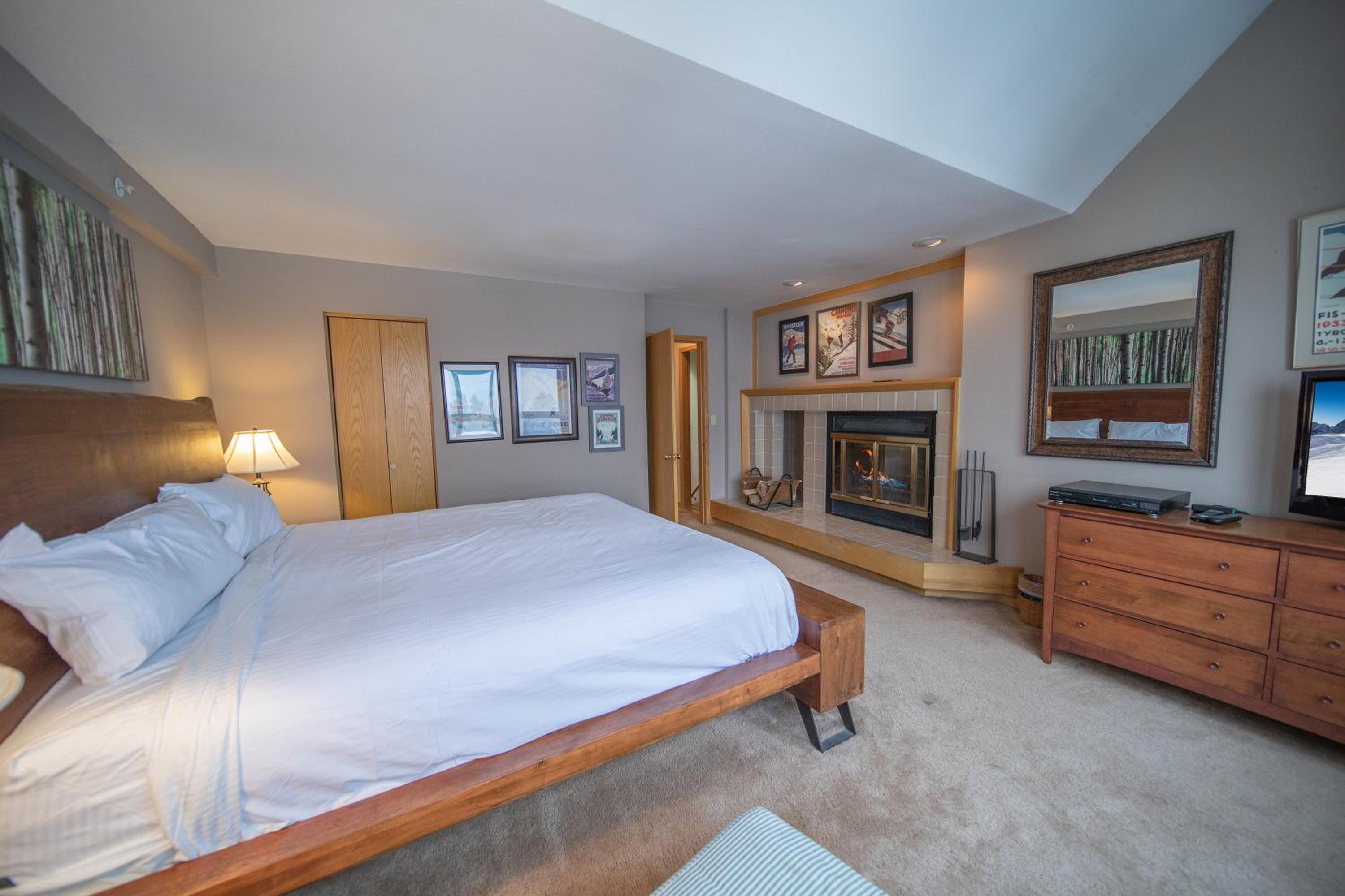 Liftside 309 by SummitCove Lodging