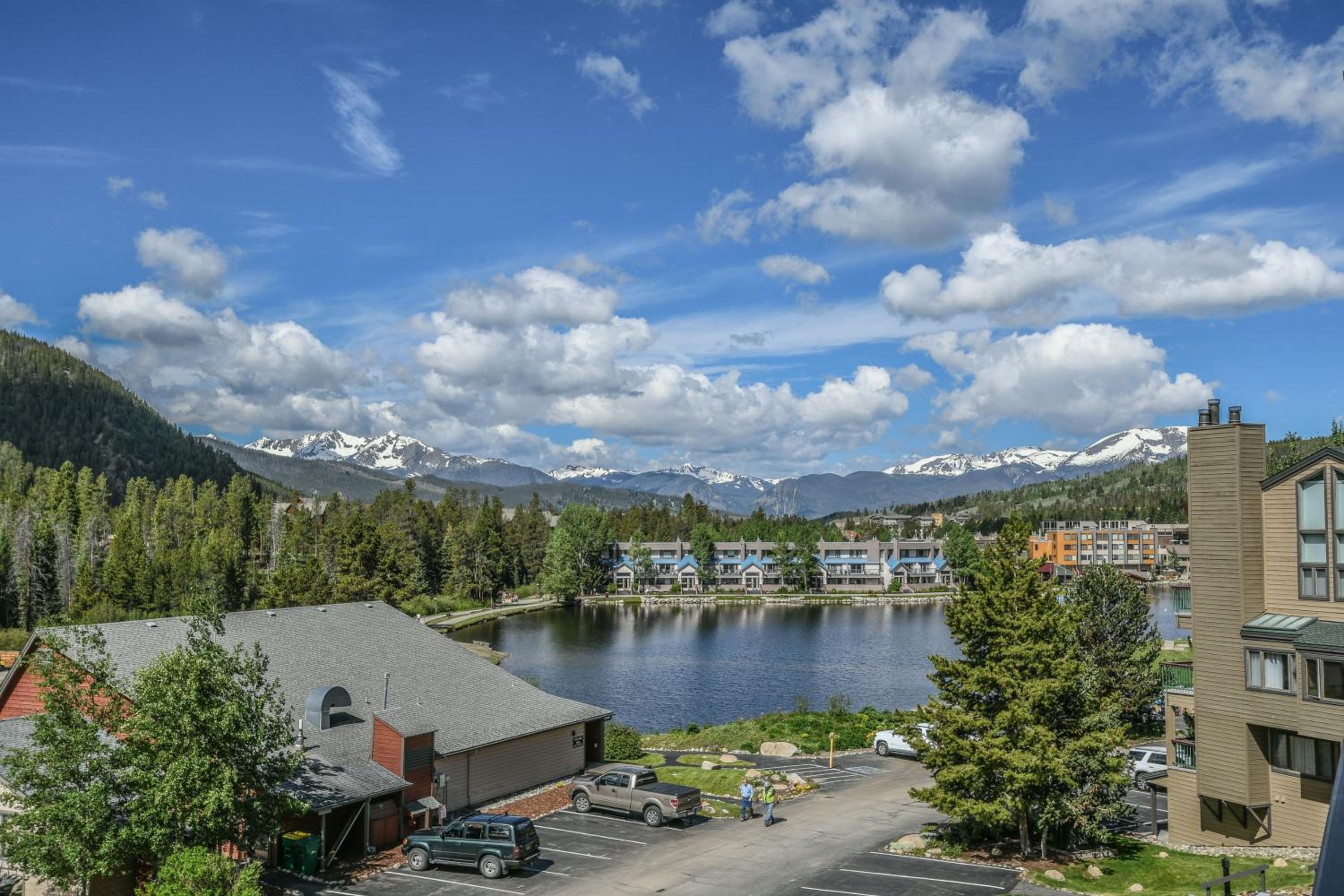 Montezuma 1766 by SummitCove Lodging view 2