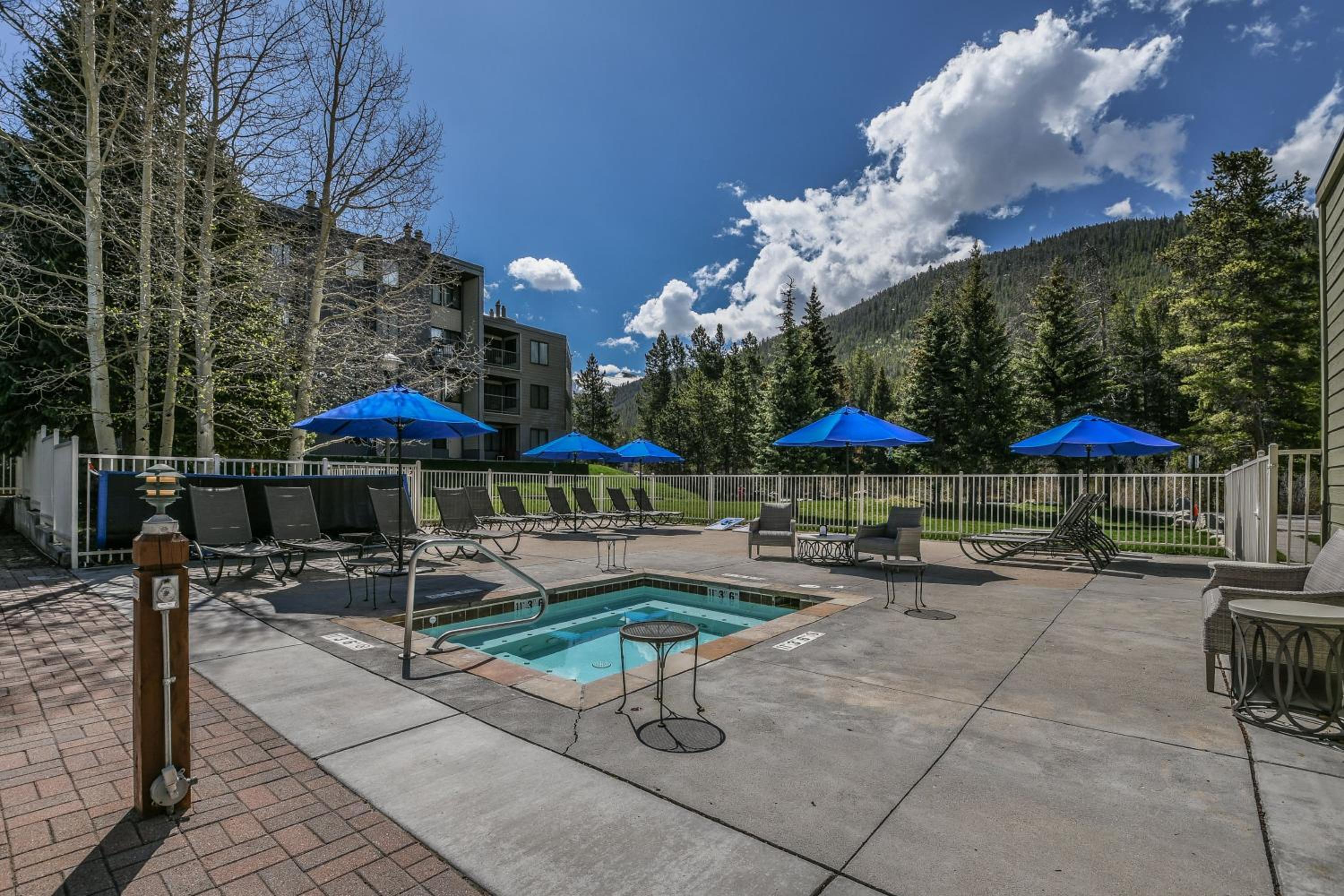 Lakeside 1496 by SummitCove Lodging