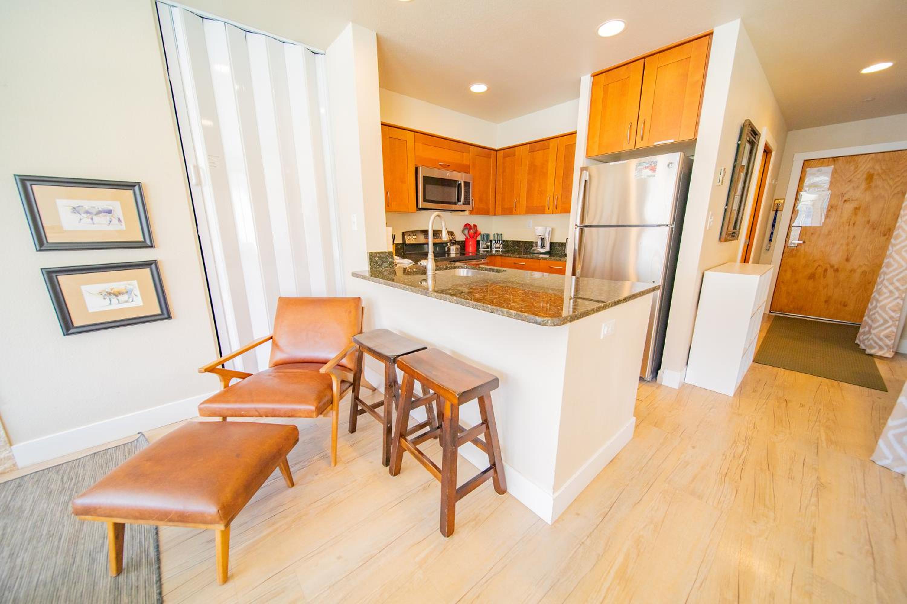Lakeside 1496 by SummitCove Lodging