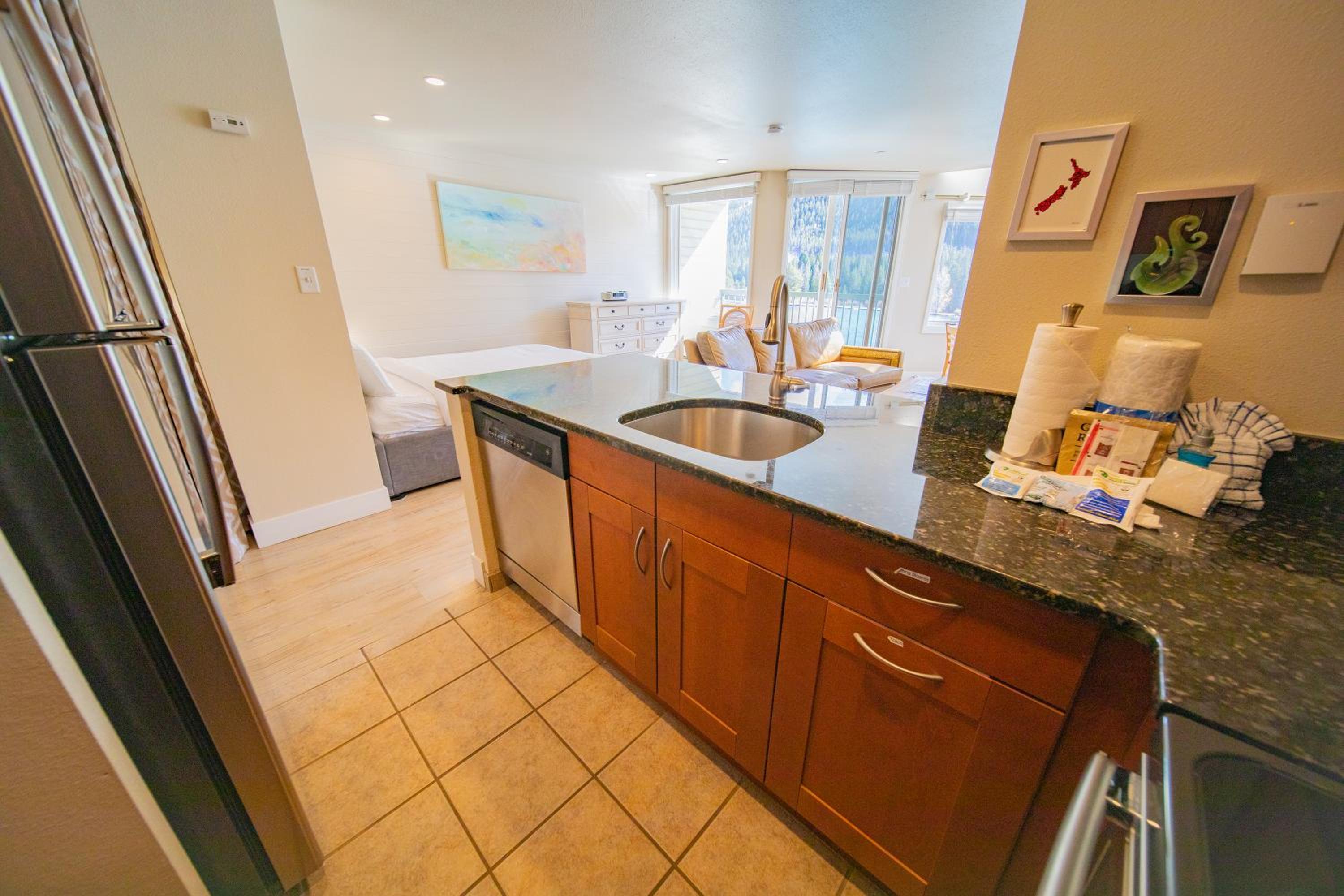 Lakeside 1496 by SummitCove Lodging