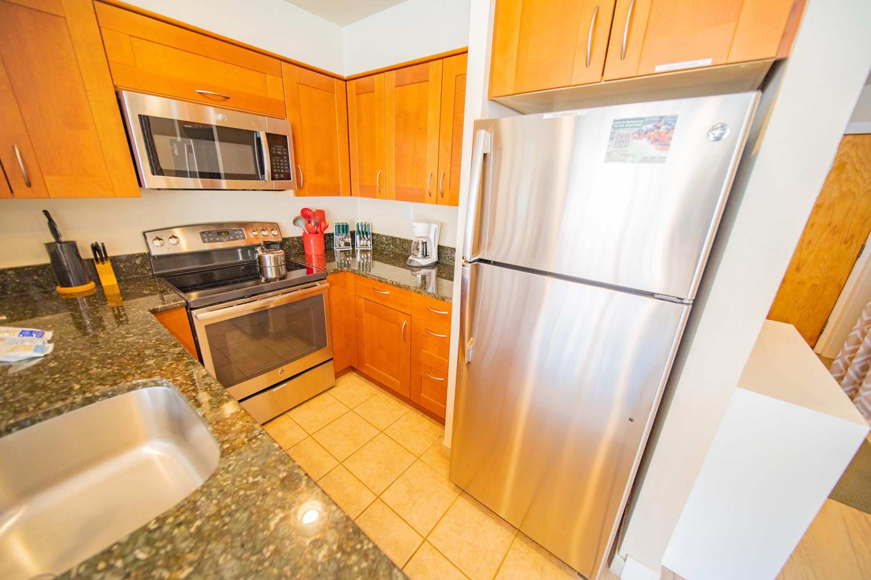 Lakeside 1496 by SummitCove Lodging