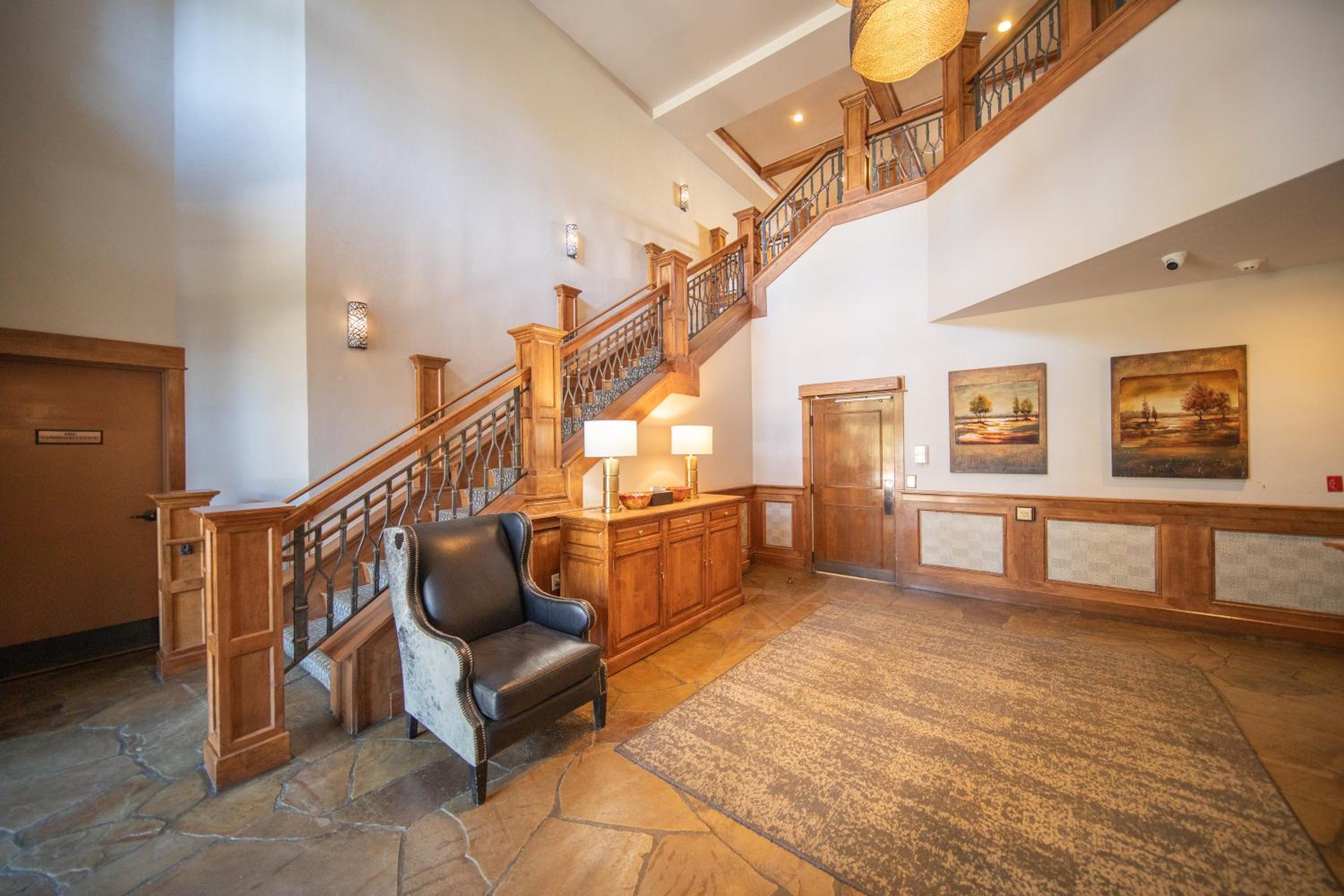 Lone Eagle 3001 by SummitCove Lodging