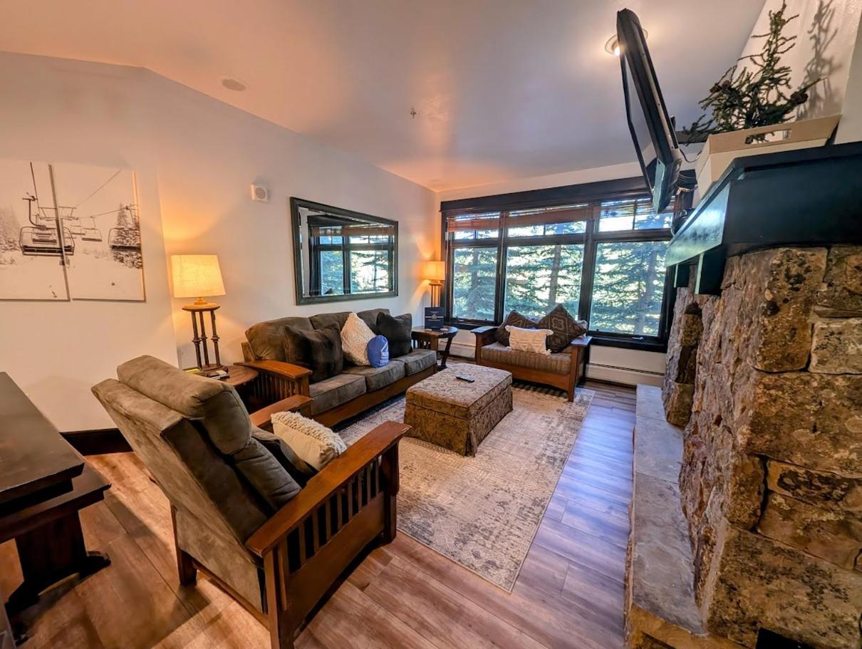 Lone Eagle 3001 by SummitCove Lodging