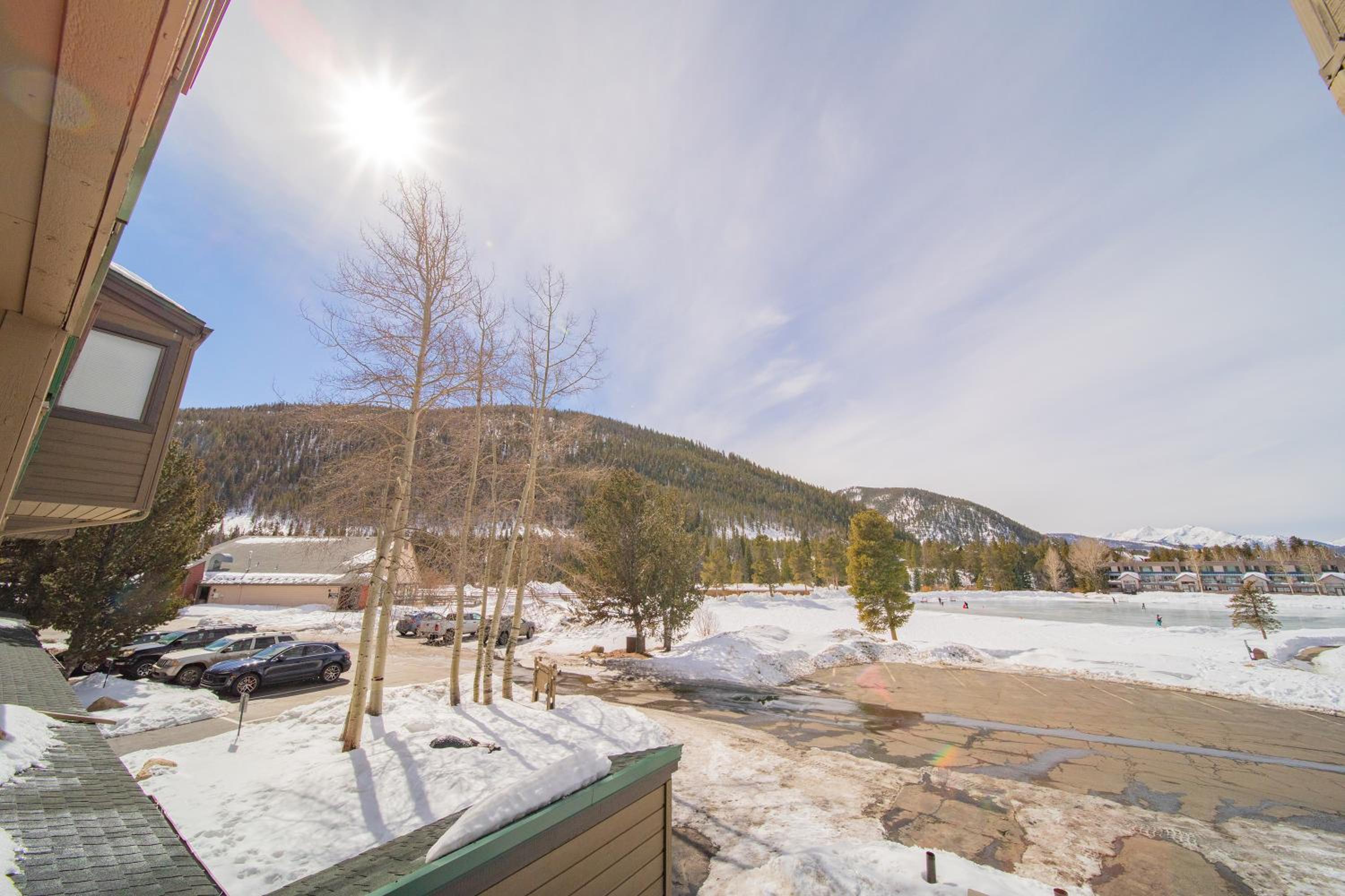 Lenawee 1738 by SummitCove Lodging