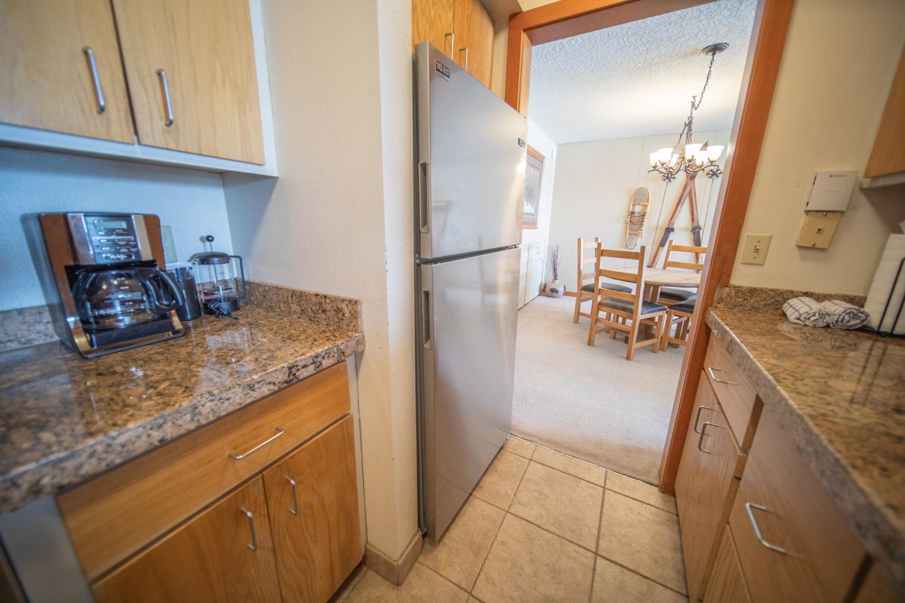 Lenawee 1738 by SummitCove Lodging