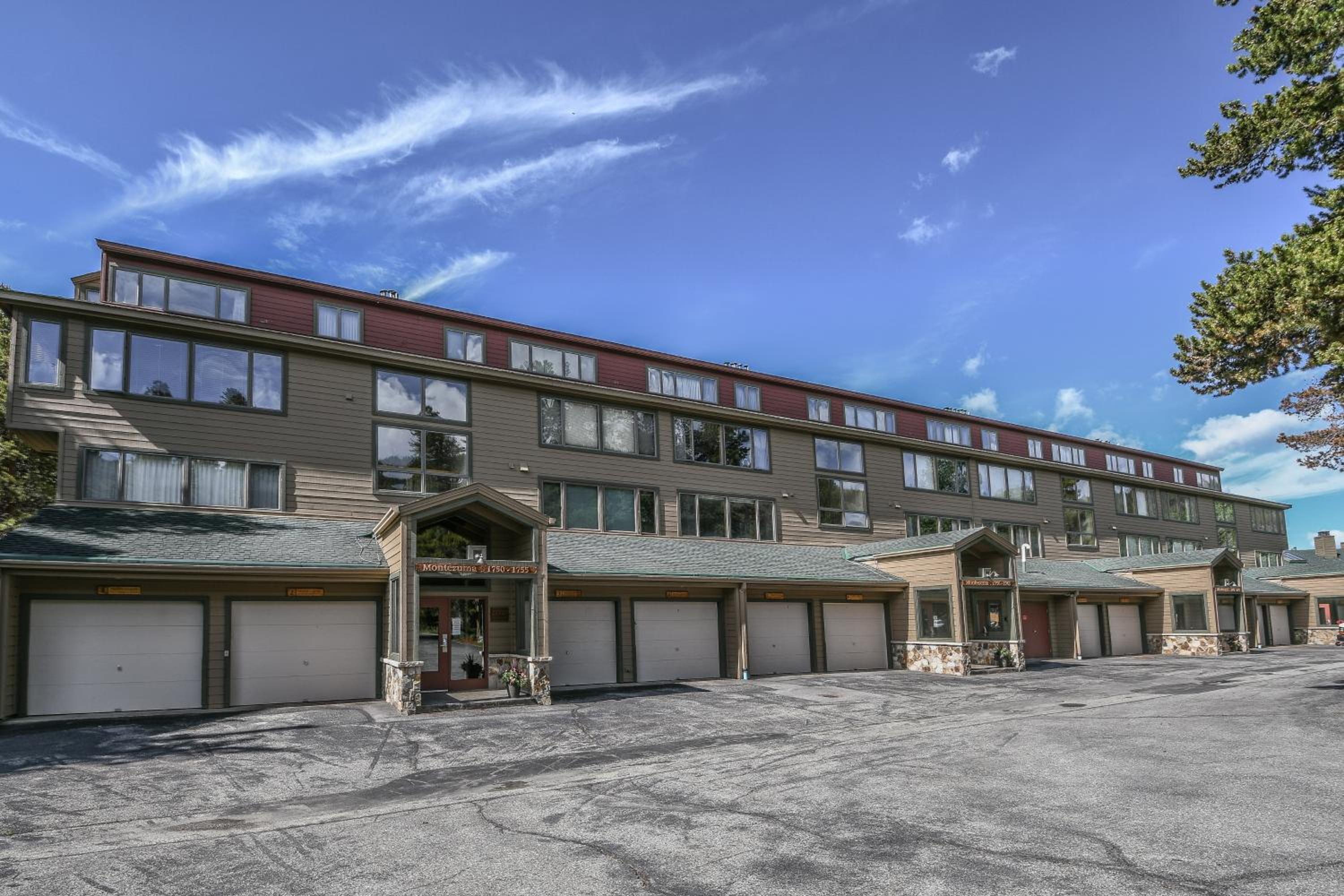 Montezuma 1771 by SummitCove Lodging