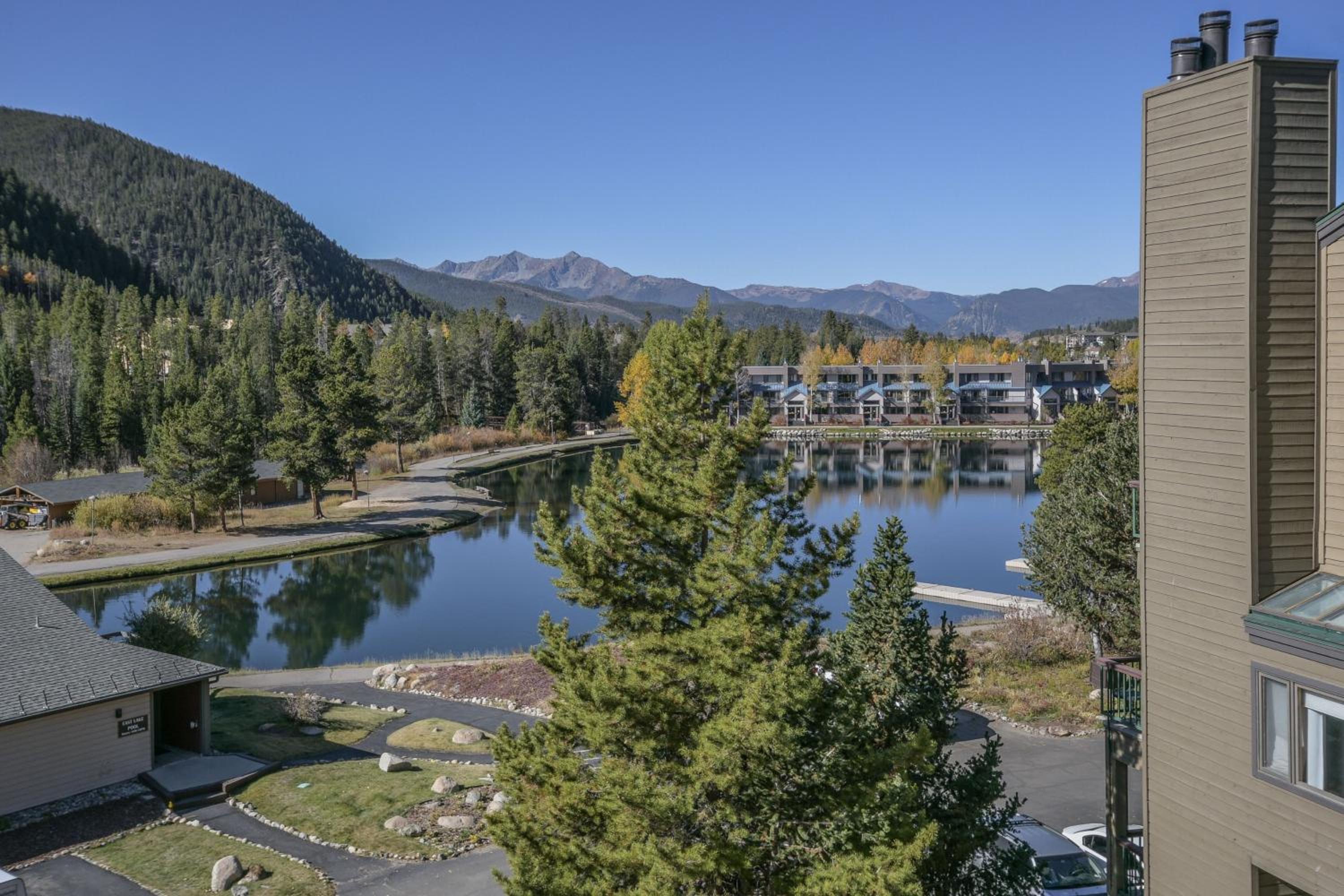 Montezuma 1771 by SummitCove Lodging
