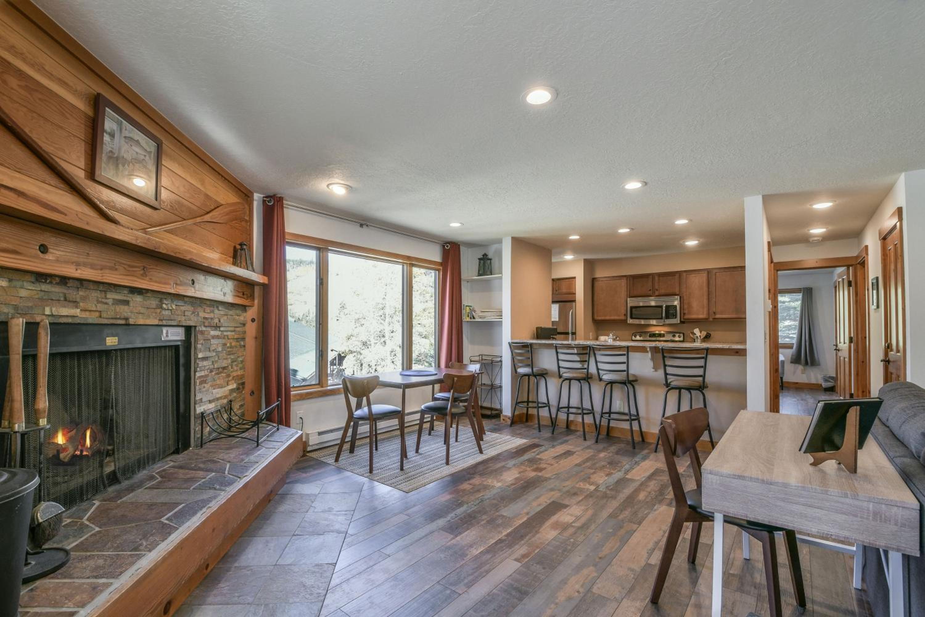 Montezuma 1771 by SummitCove Lodging