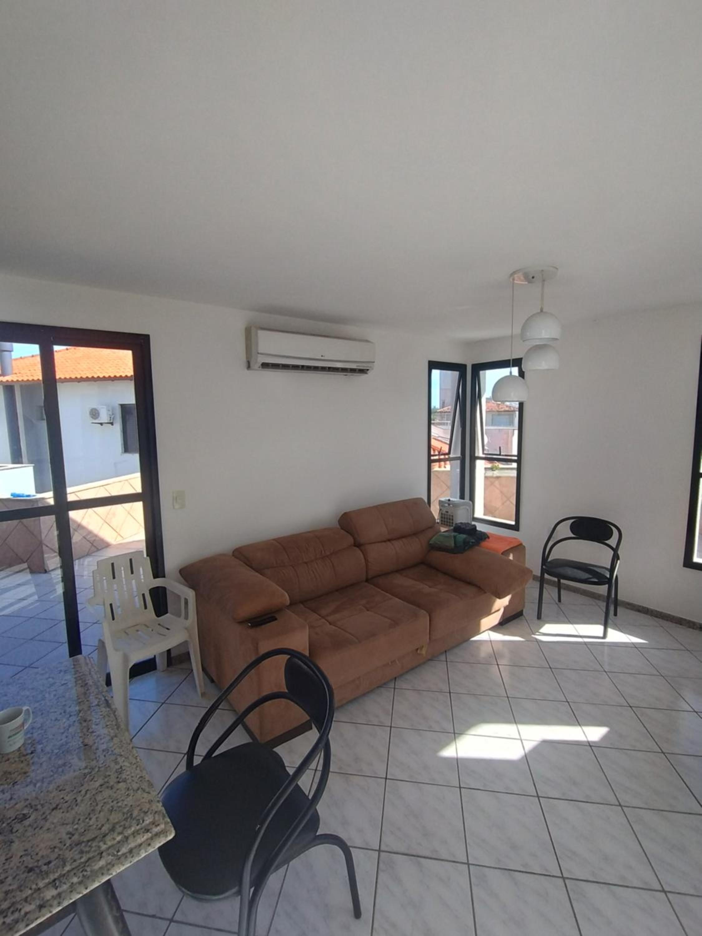 Apartamento com piscina privativa 0217