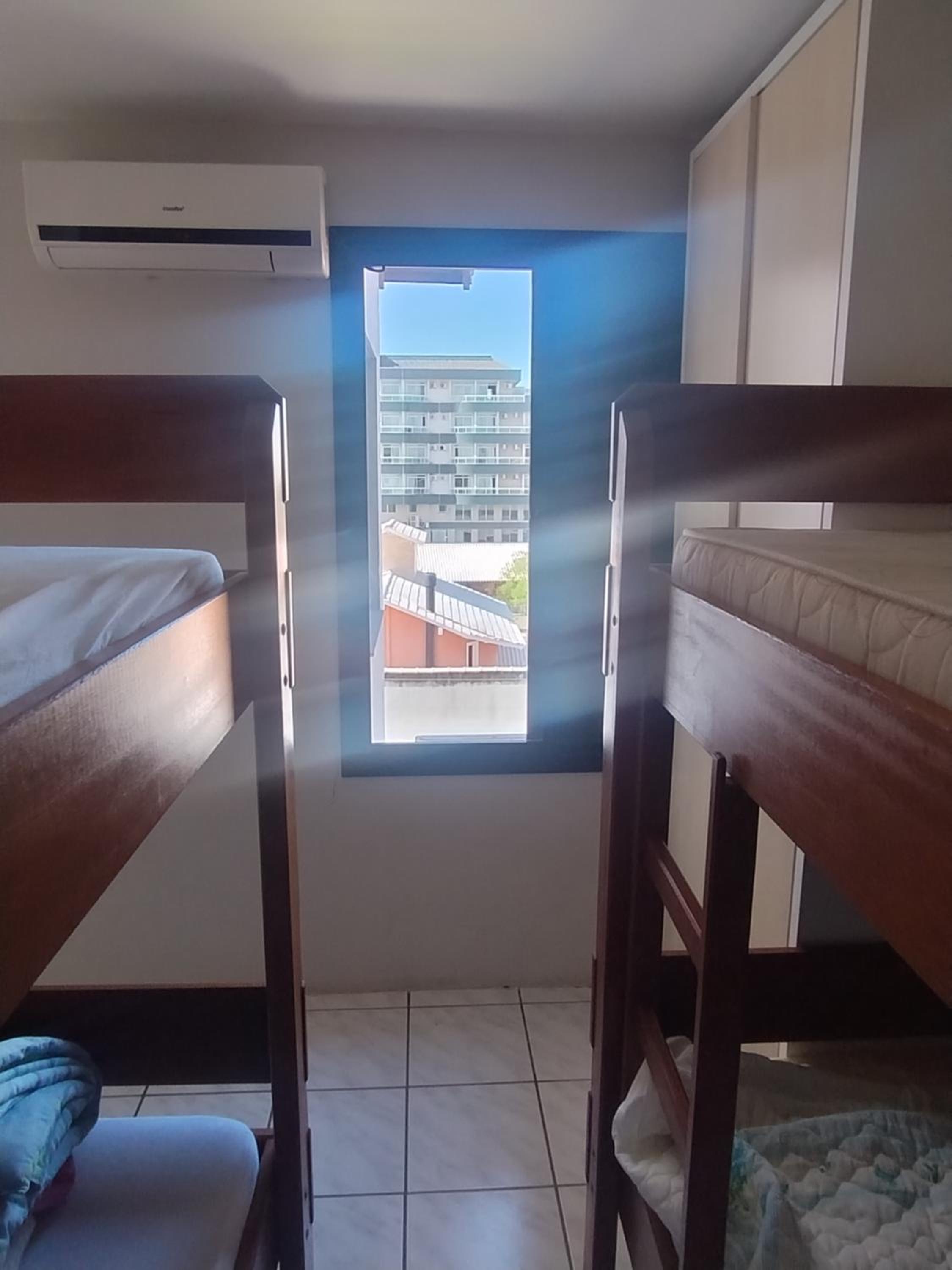 Apartamento com piscina privativa 0217