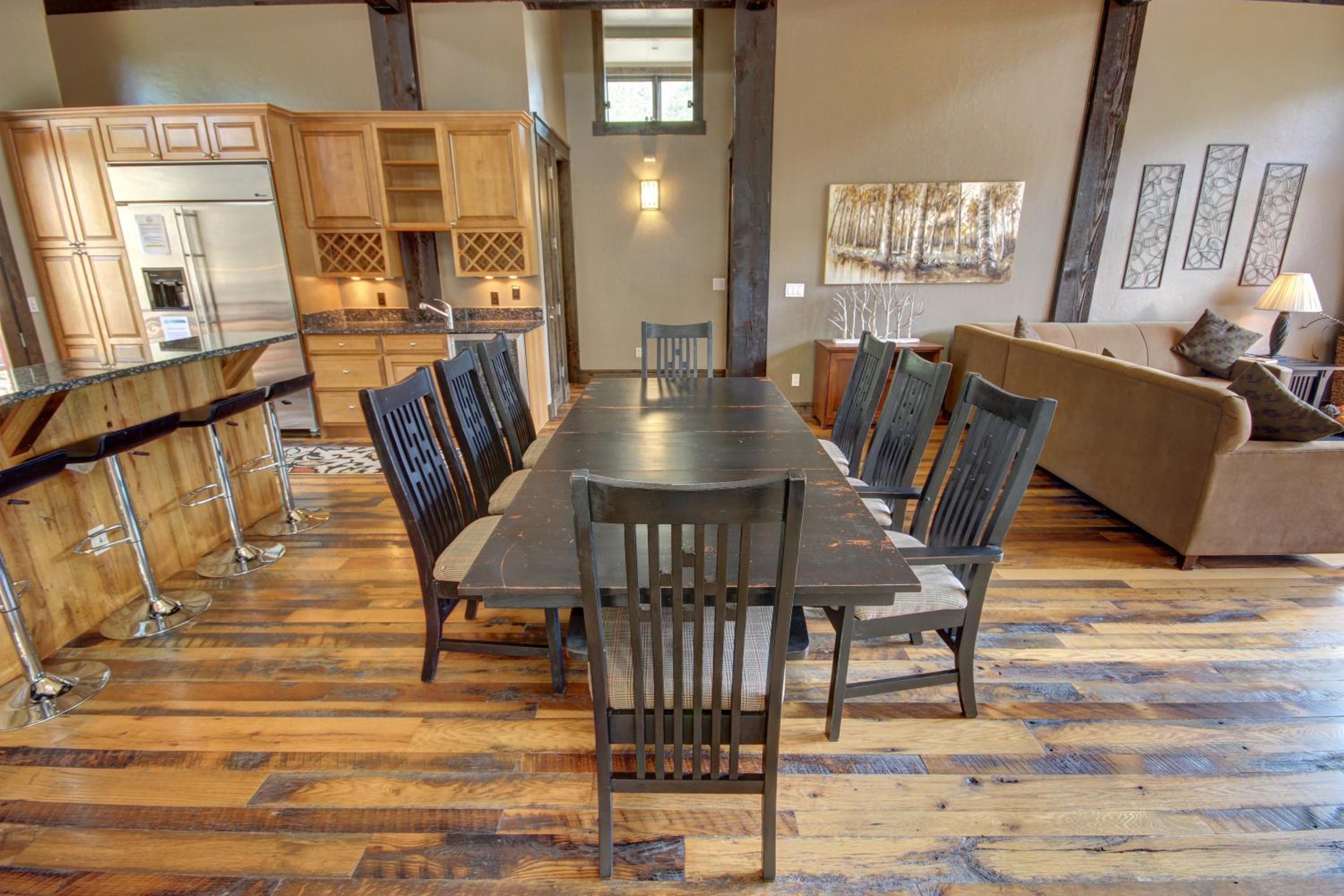 North Fork Lodge 577 by SummitCove Lodging
