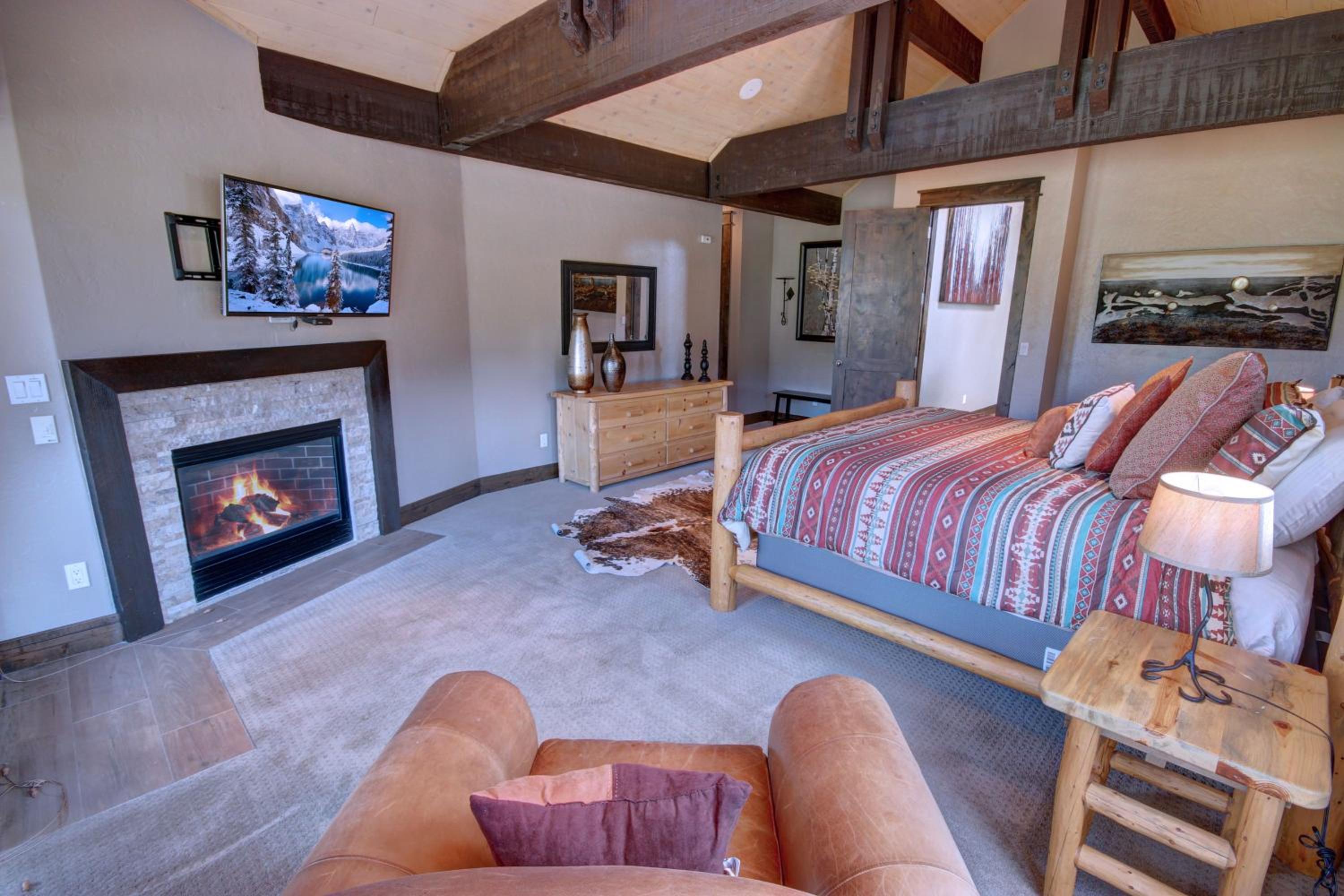 North Fork Lodge 577 by SummitCove Lodging