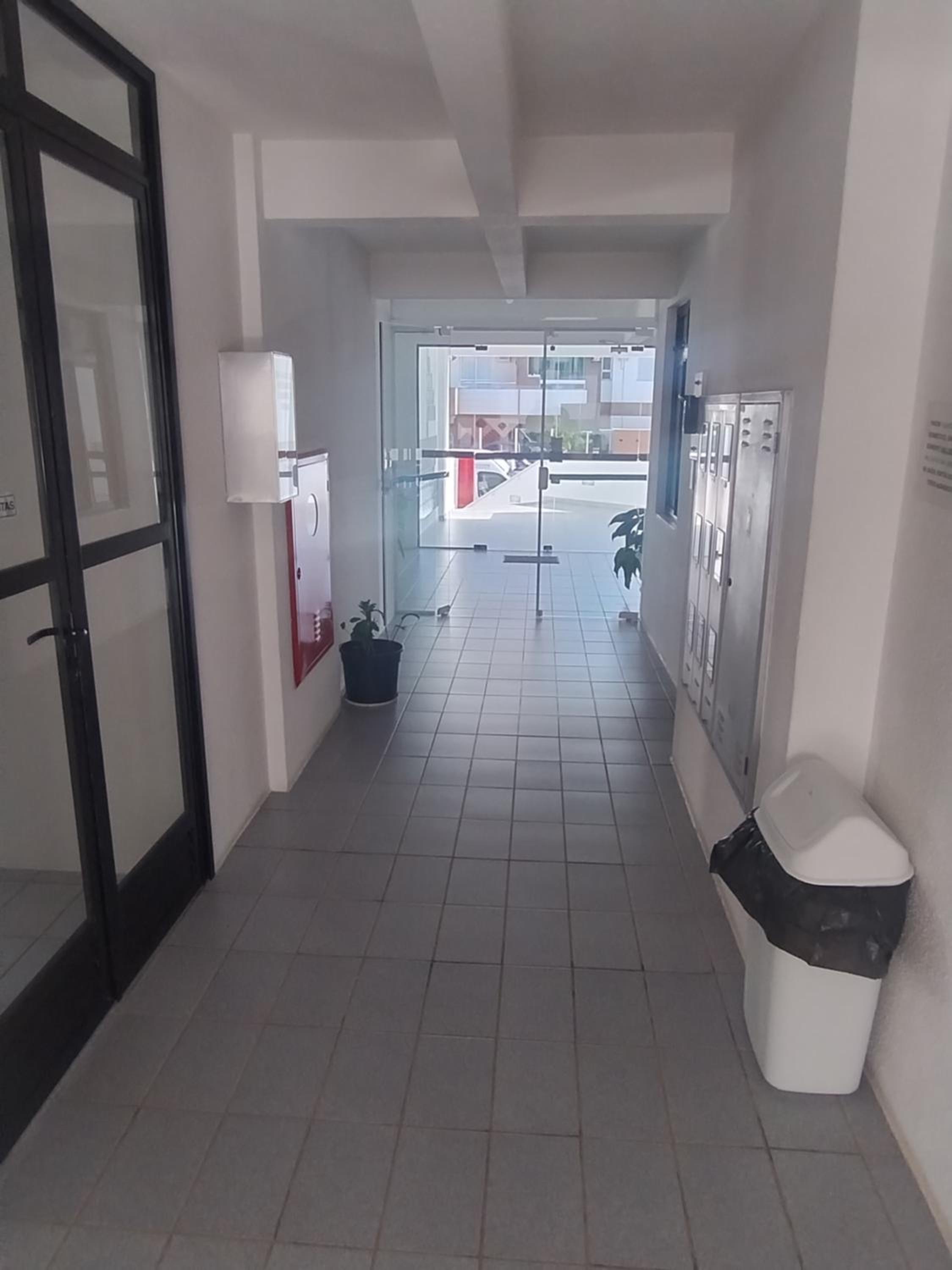 Apartamento com piscina privativa 0217