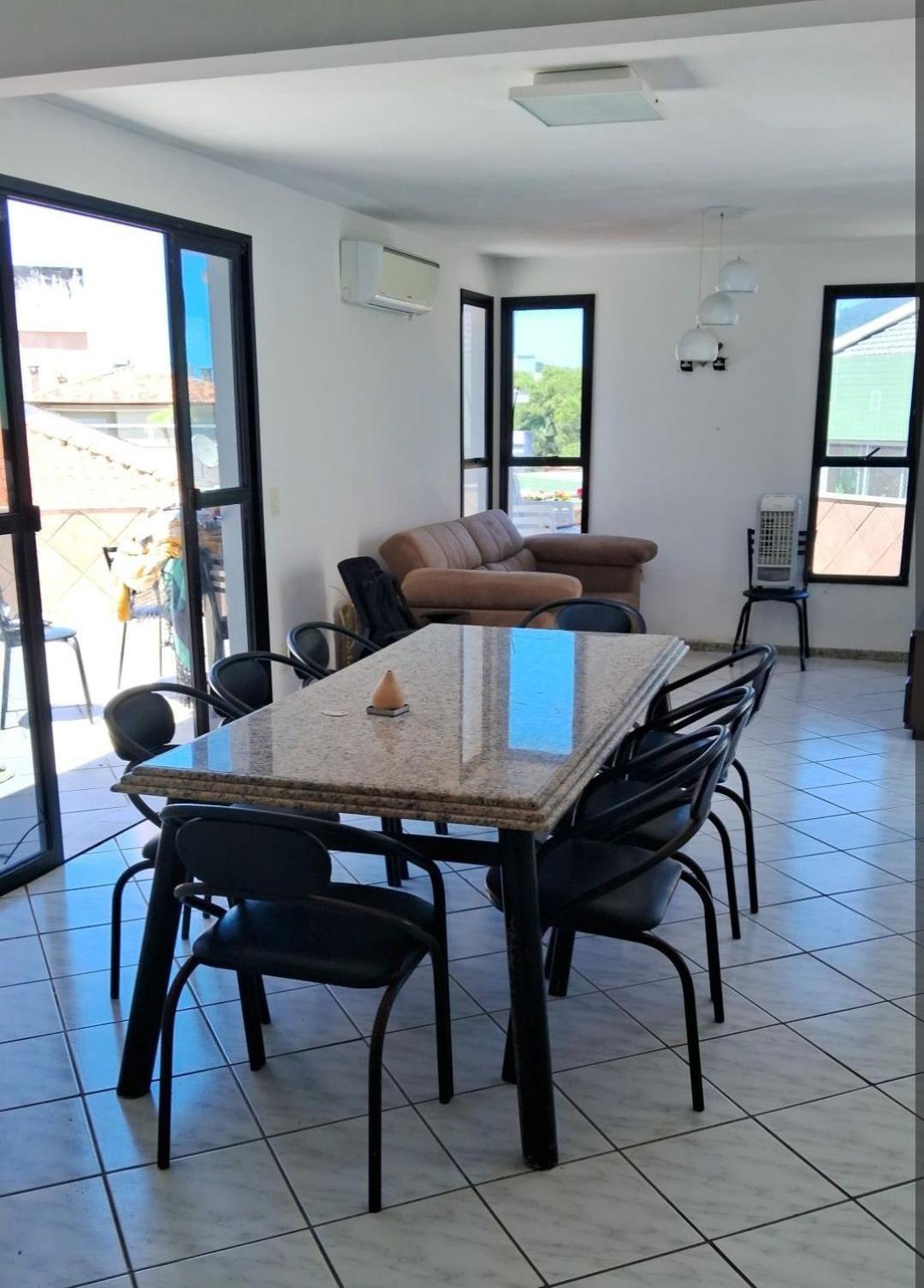 Apartamento com piscina privativa 0217
