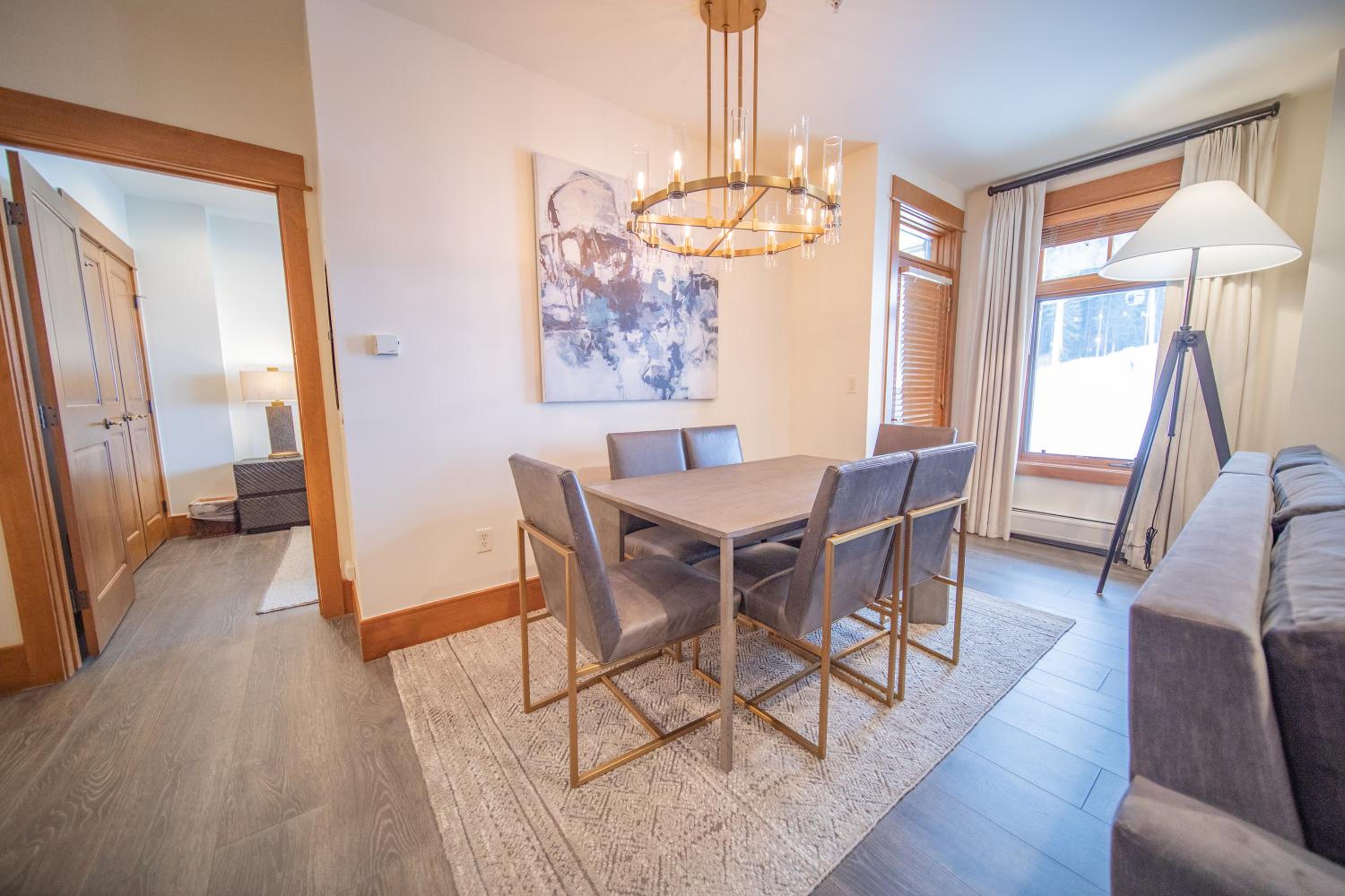 Lone Eagle 3000 by SummitCove Lodging