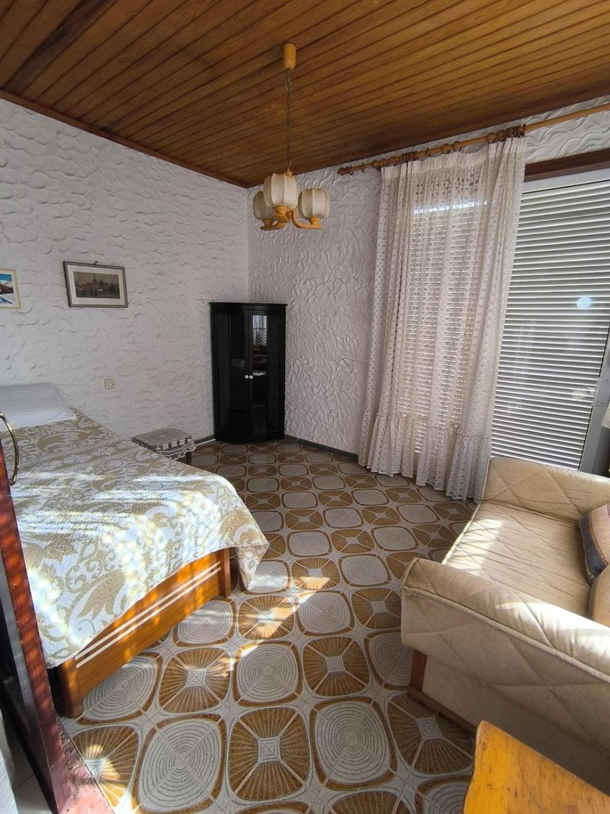 Villa Monkey