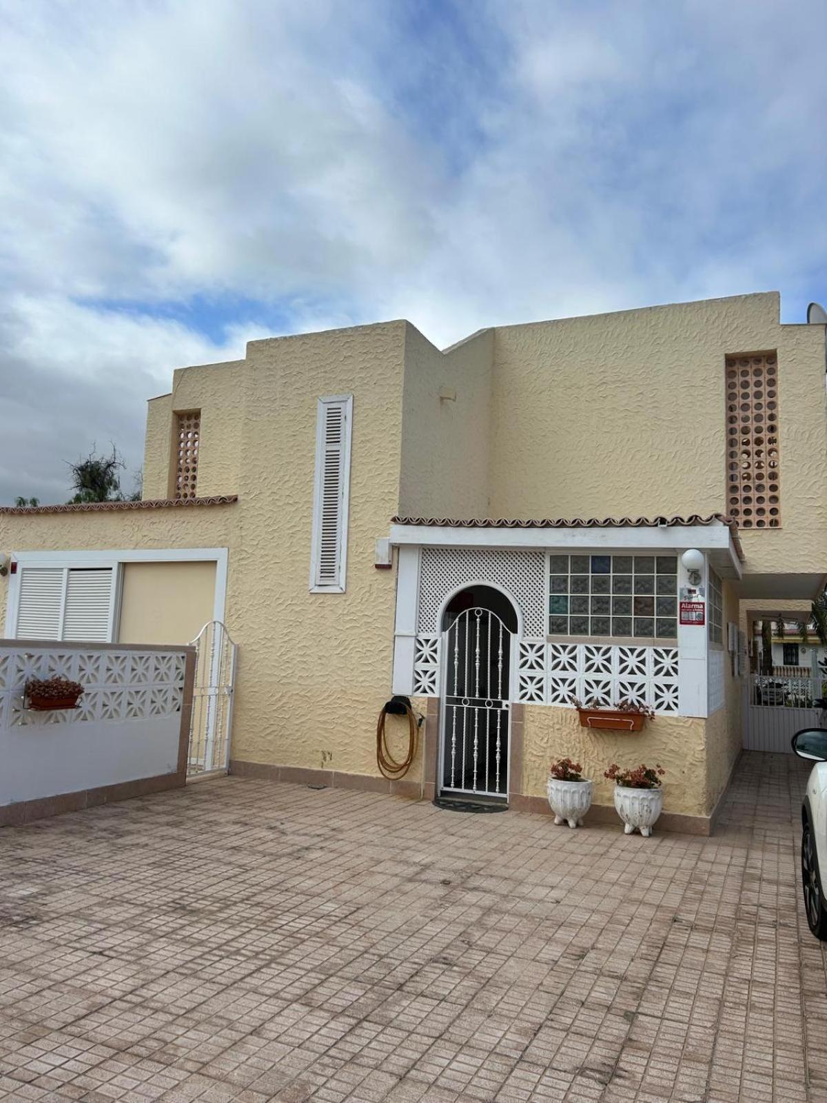 Villa Monkey
