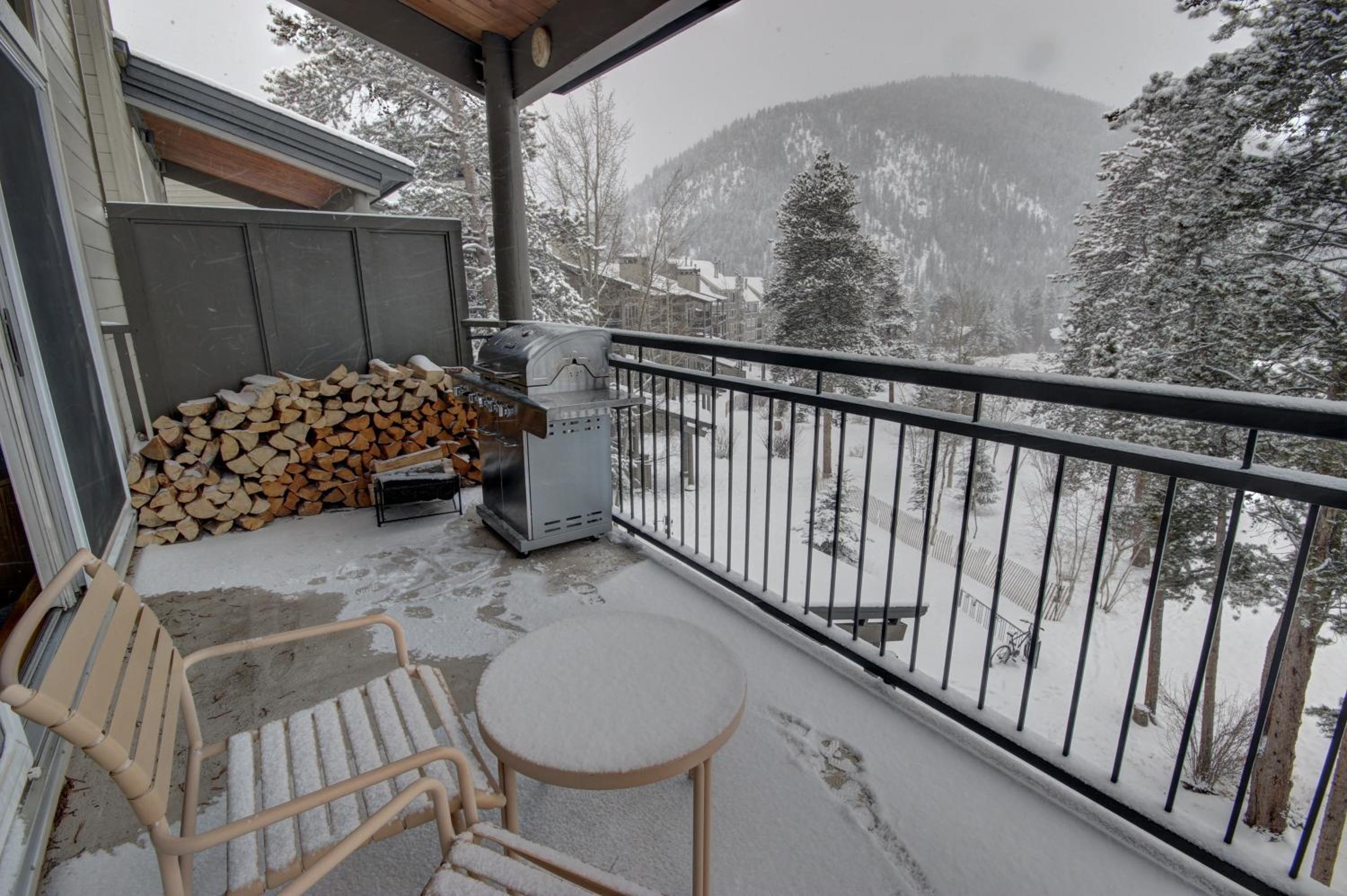 Pines 2169 by SummitCove Lodging in Colorado