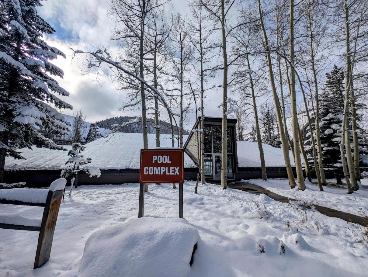 Pines 2086 by SummitCove Lodging in Colorado
