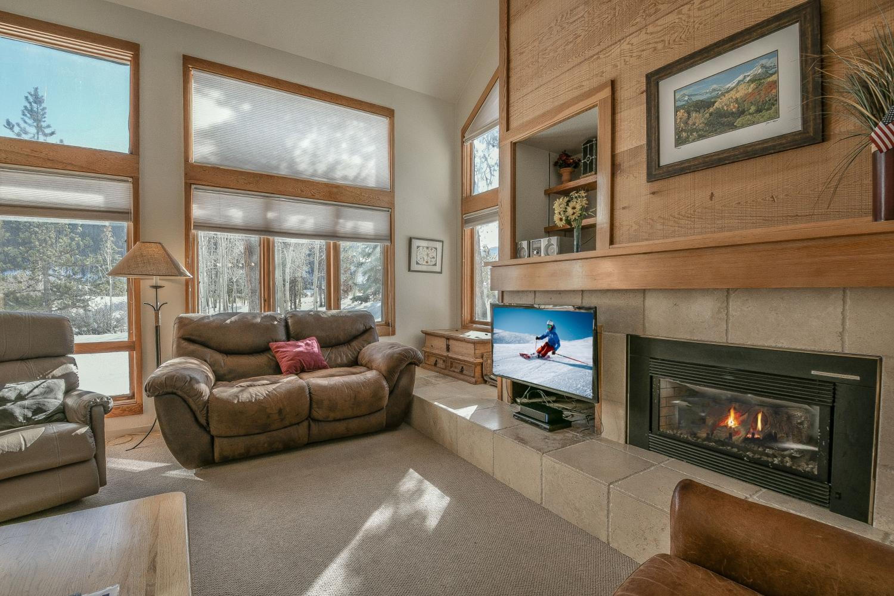 Quicksilver 1608 by SummitCove Lodging
