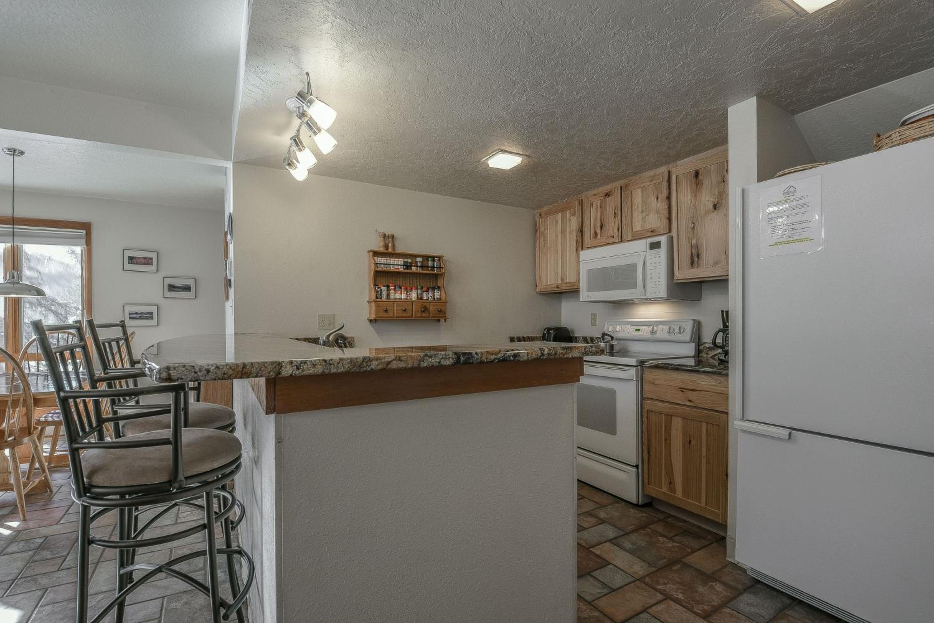 Quicksilver 1608 by SummitCove Lodging