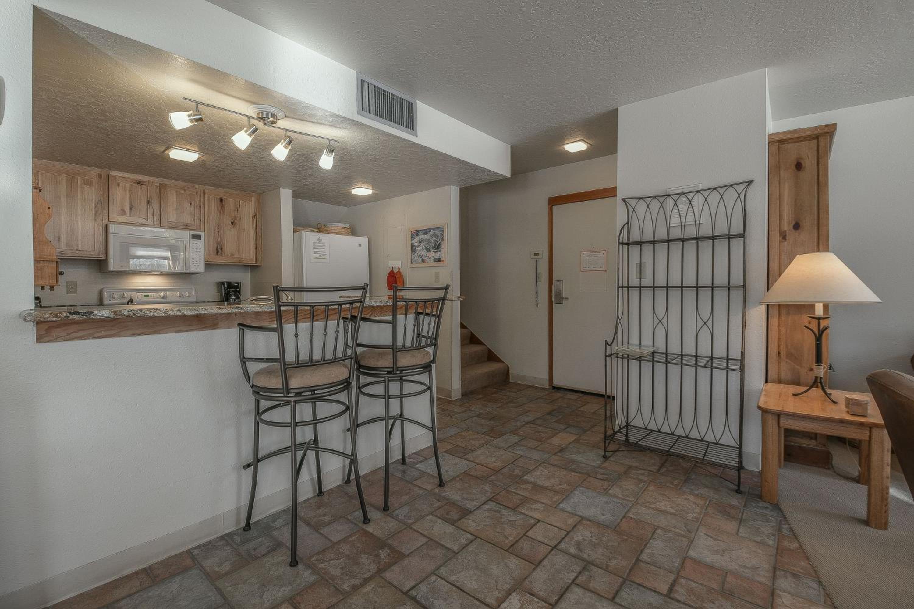 Quicksilver 1608 by SummitCove Lodging