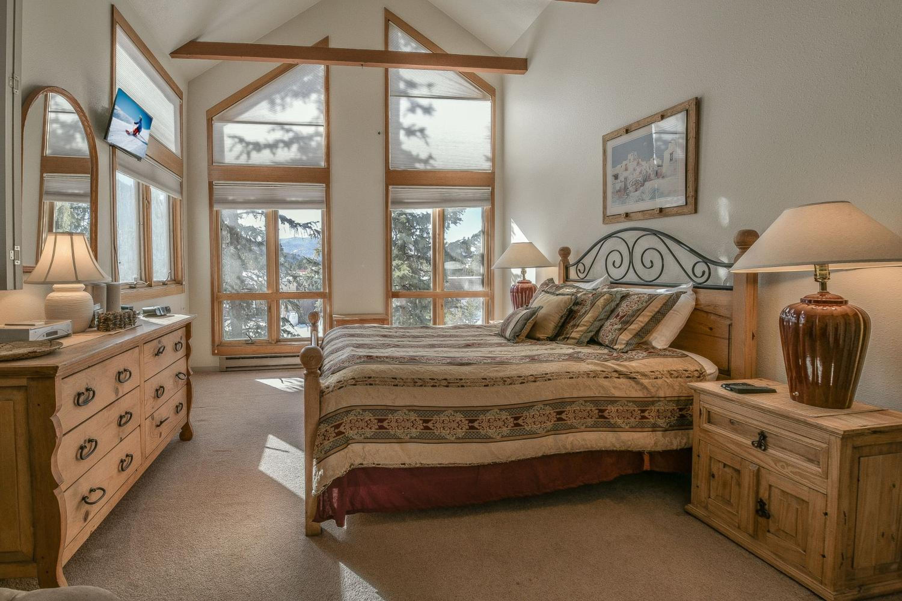 Quicksilver 1608 by SummitCove Lodging