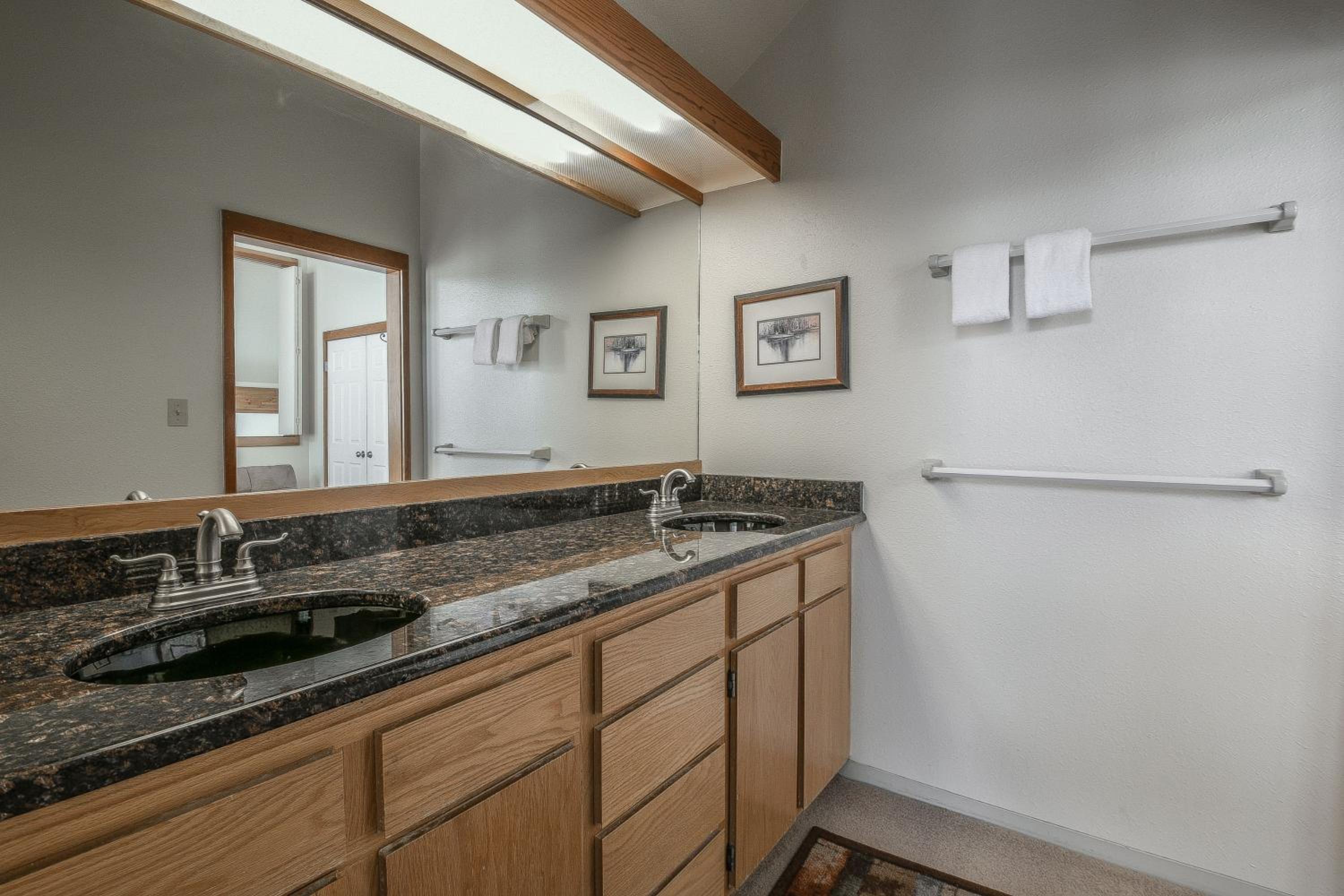 Quicksilver 1608 by SummitCove Lodging