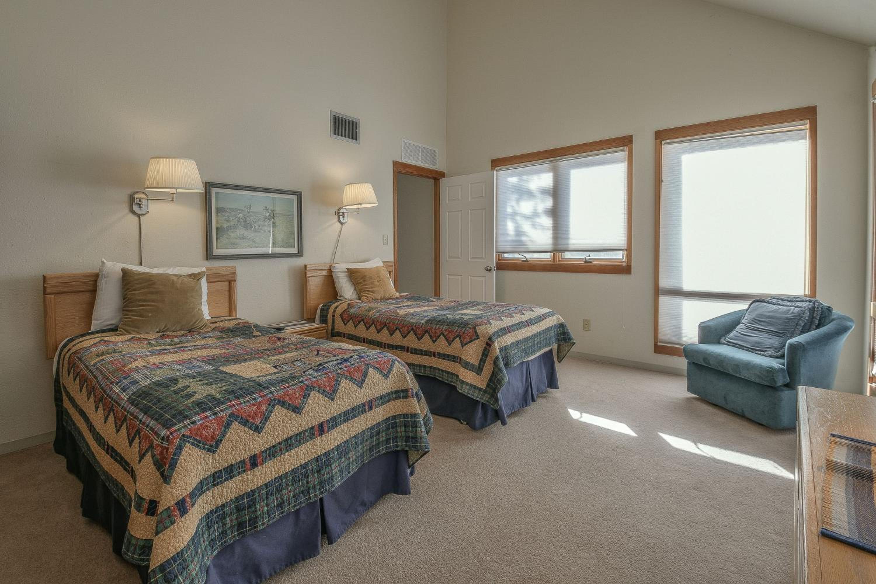 Quicksilver 1608 by SummitCove Lodging