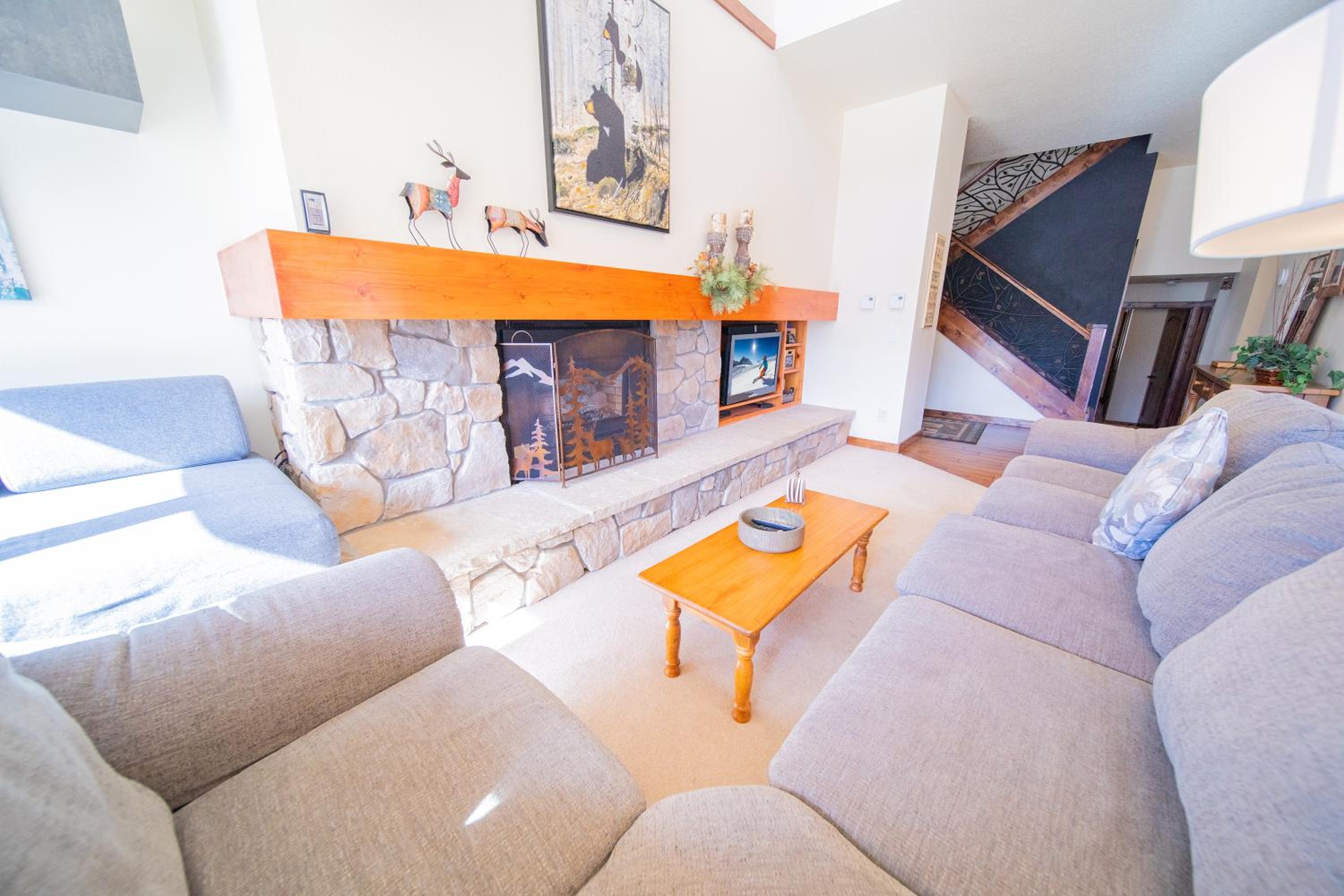 Quicksilver 1659 by SummitCove Lodging view 5
