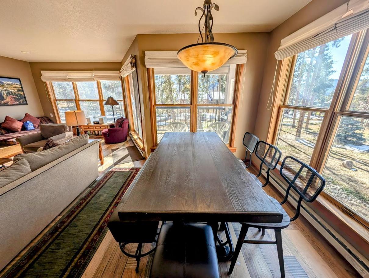 Quicksilver 1660 by SummitCove Lodging view 5