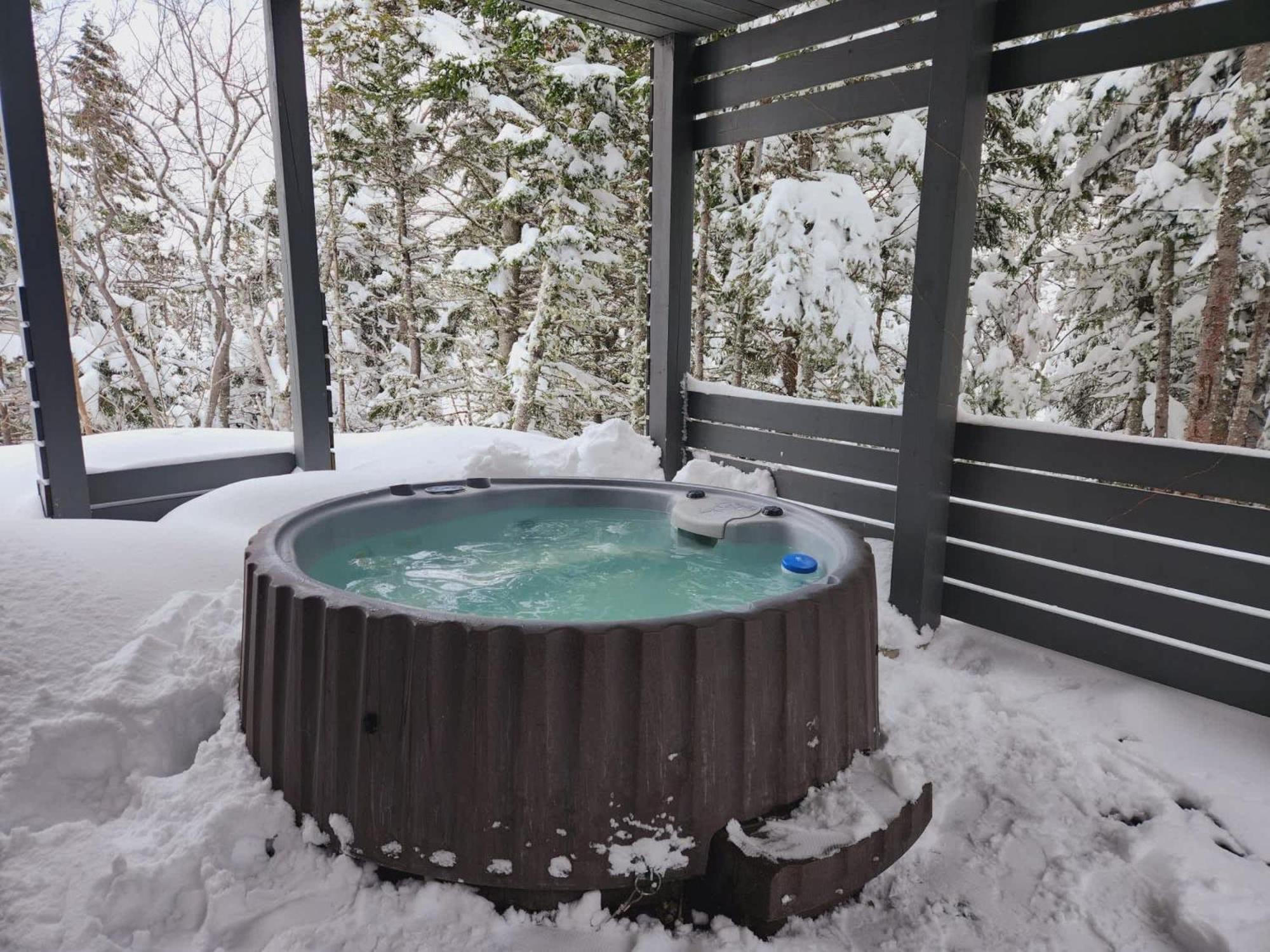 Euroshack Beautiful cottage with view and spa