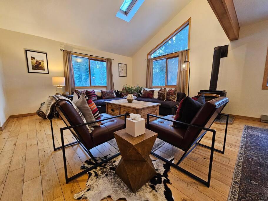 Private and Updated Breck Home with hot tub view 5