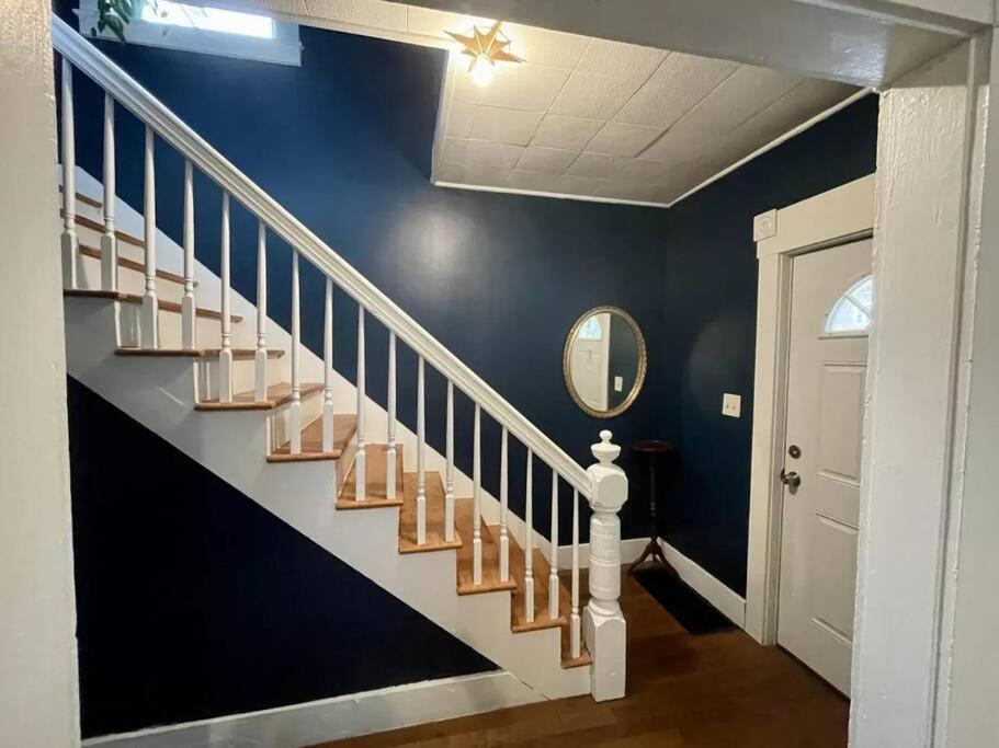 Rutland Vacations - The Family Spot - Huge Yard - Property Image 6