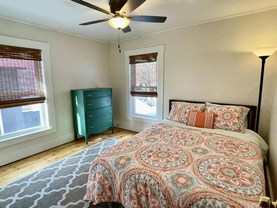 Rutland Vacations - The Family Spot - Huge Yard - Property Image 7