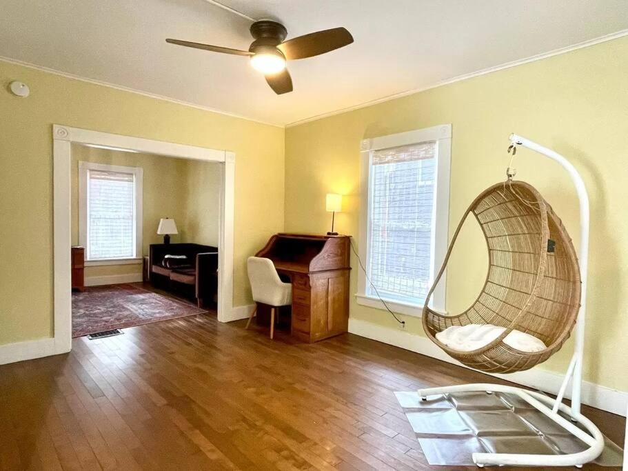 Rutland Vacations - The Family Spot - Huge Yard - Property Image 10