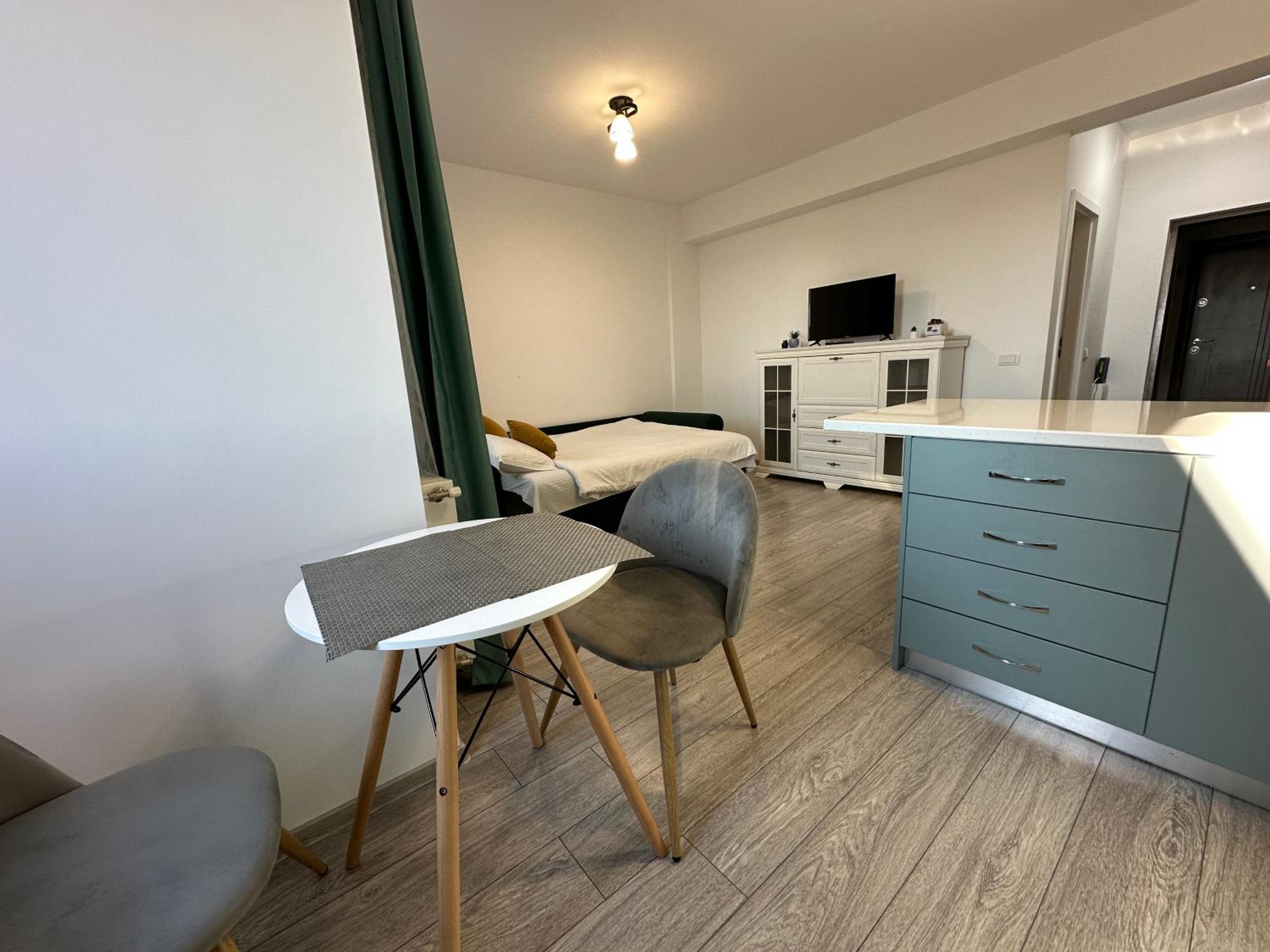 Renting Solutions Q
