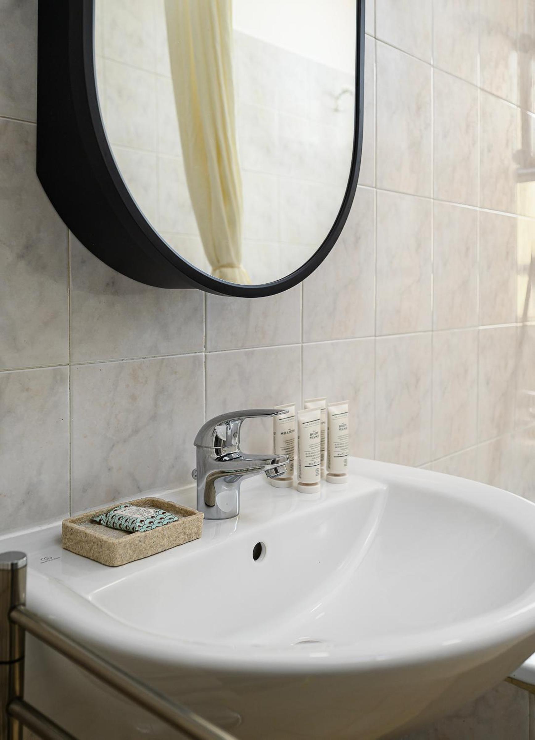 Isola Silent Retreat - Design apartment 10 min from Centrale
