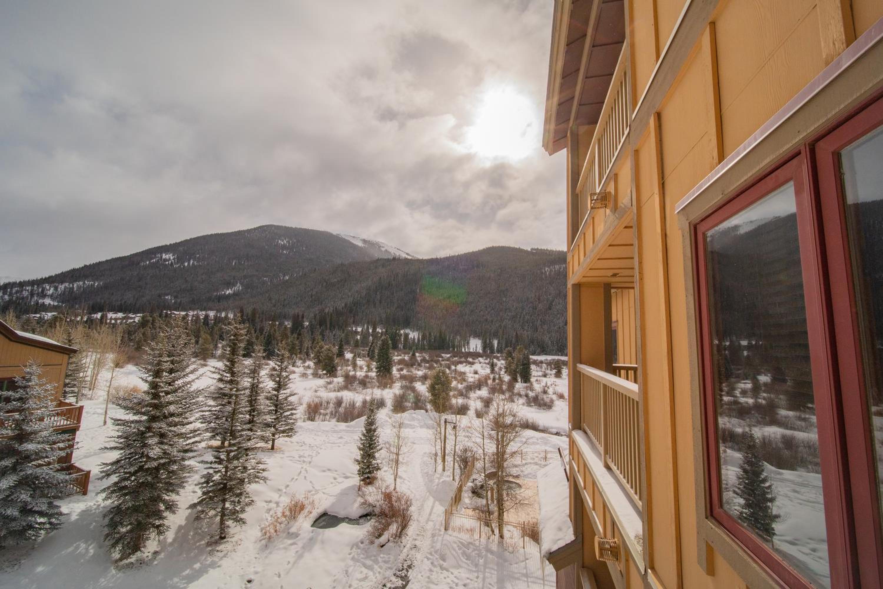 Summit County Vacations - Red Hawk Lodge 2281 by SummitCove Lodging - Property Image 13
